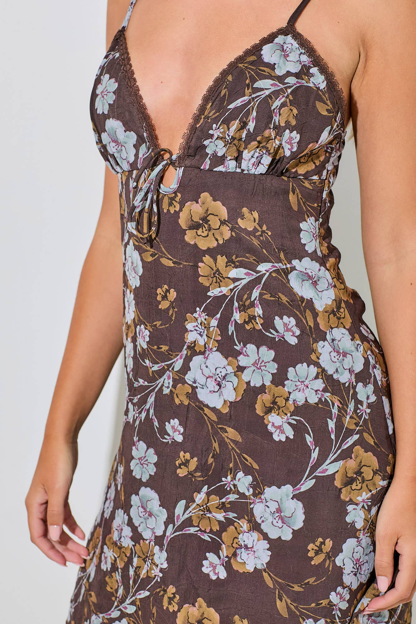 FLORAL MINI SLIPDRESS: BROWN BD5651-A