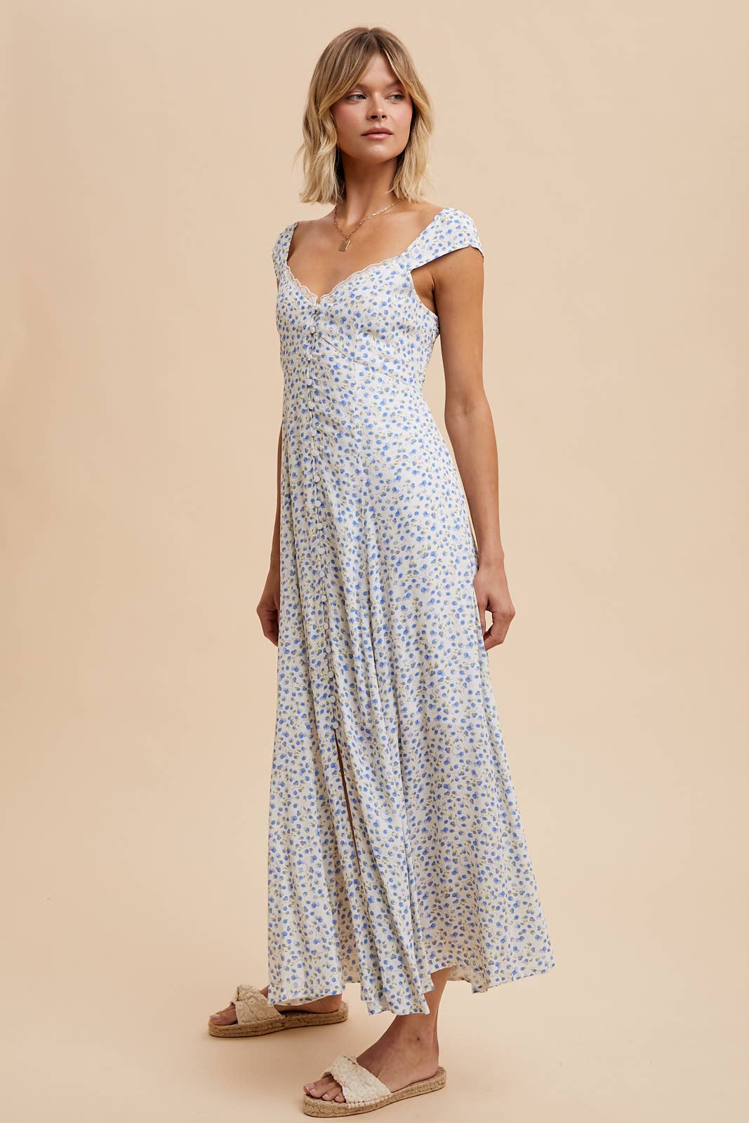 VISCOSE BUTTON DOWN FLORAL DRESS: LAVENDER / ILD5692