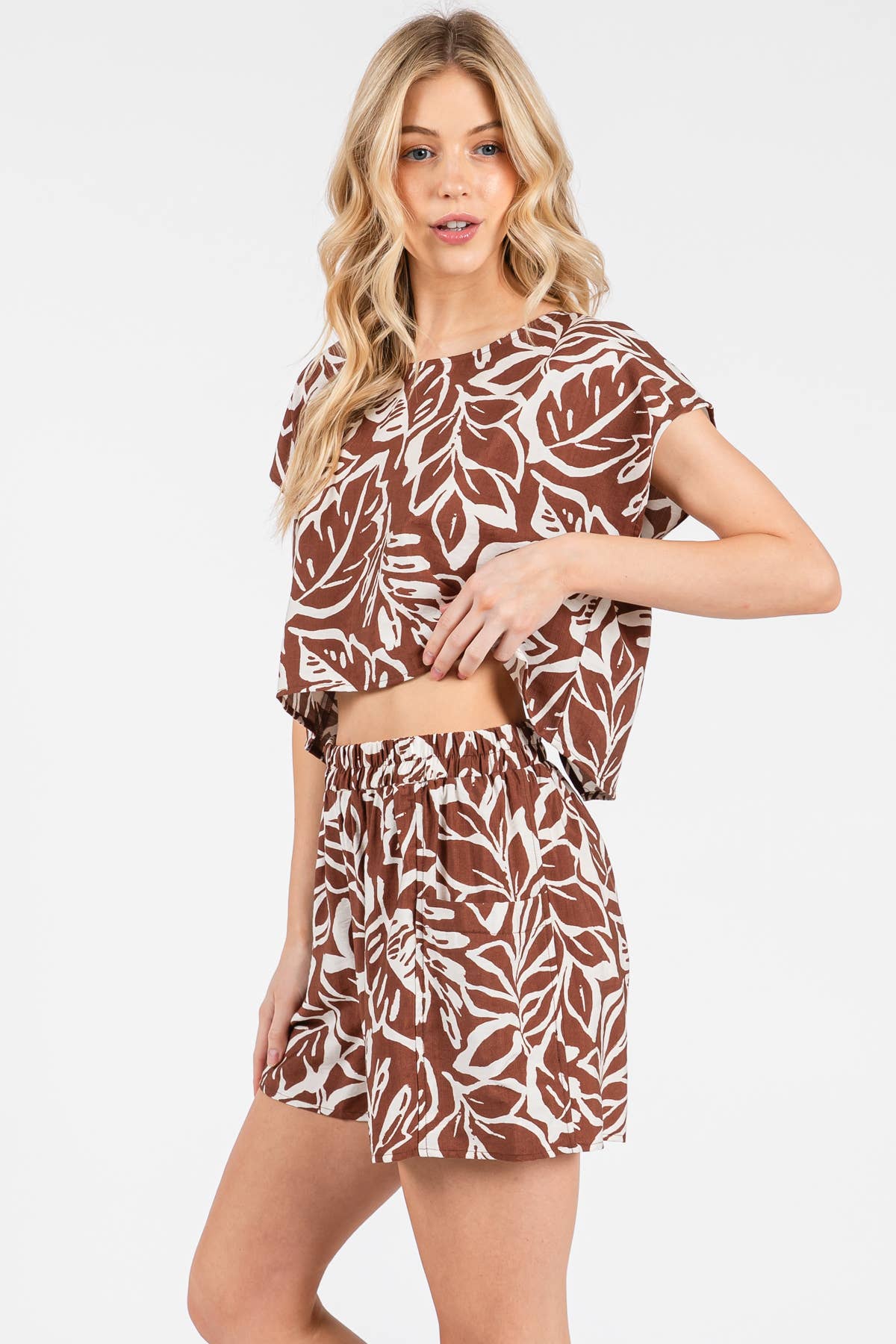 Print Extended Sleeve Crop Top - NJT30270A1: Brown/ Off White