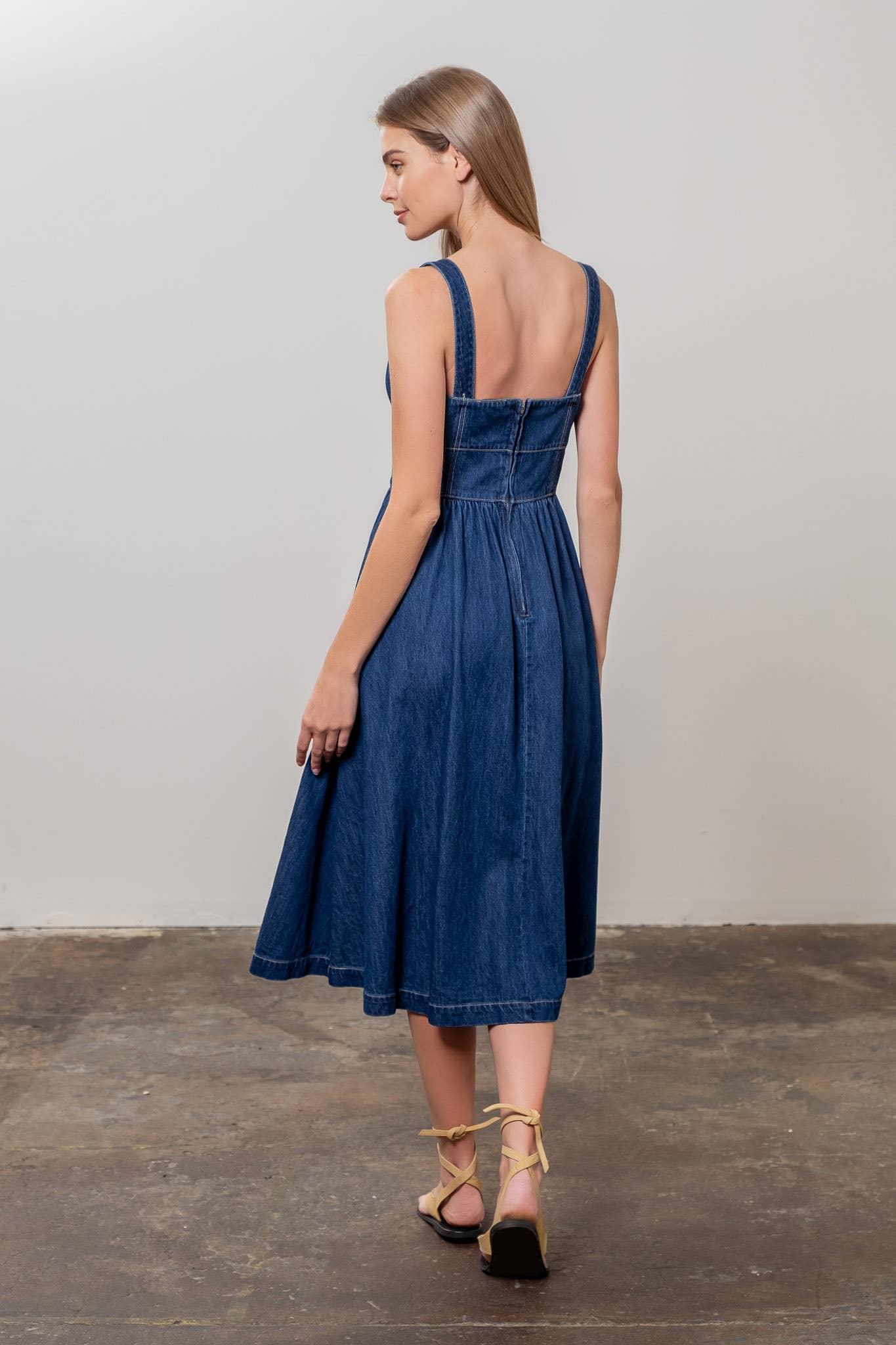 DENIM HOOF FRONT MIDI DRESS: MR9150_DENIM