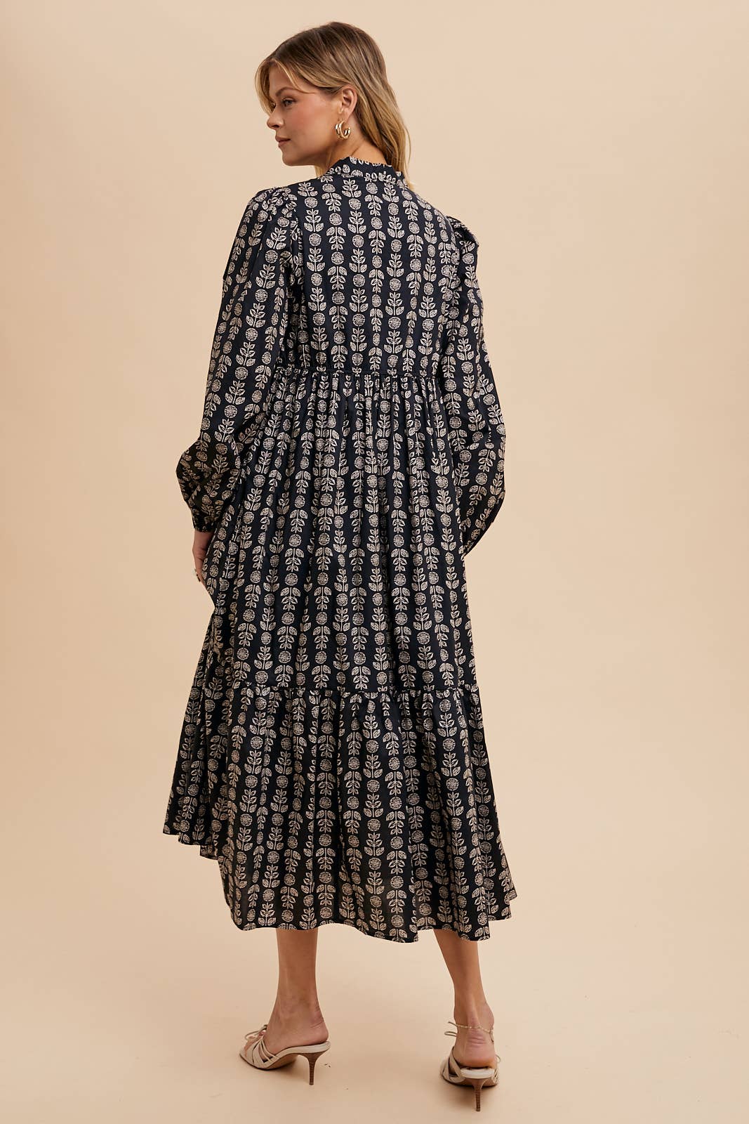 STATEMENT PRINT MAXI DRESS: BLACK / ILD5852
