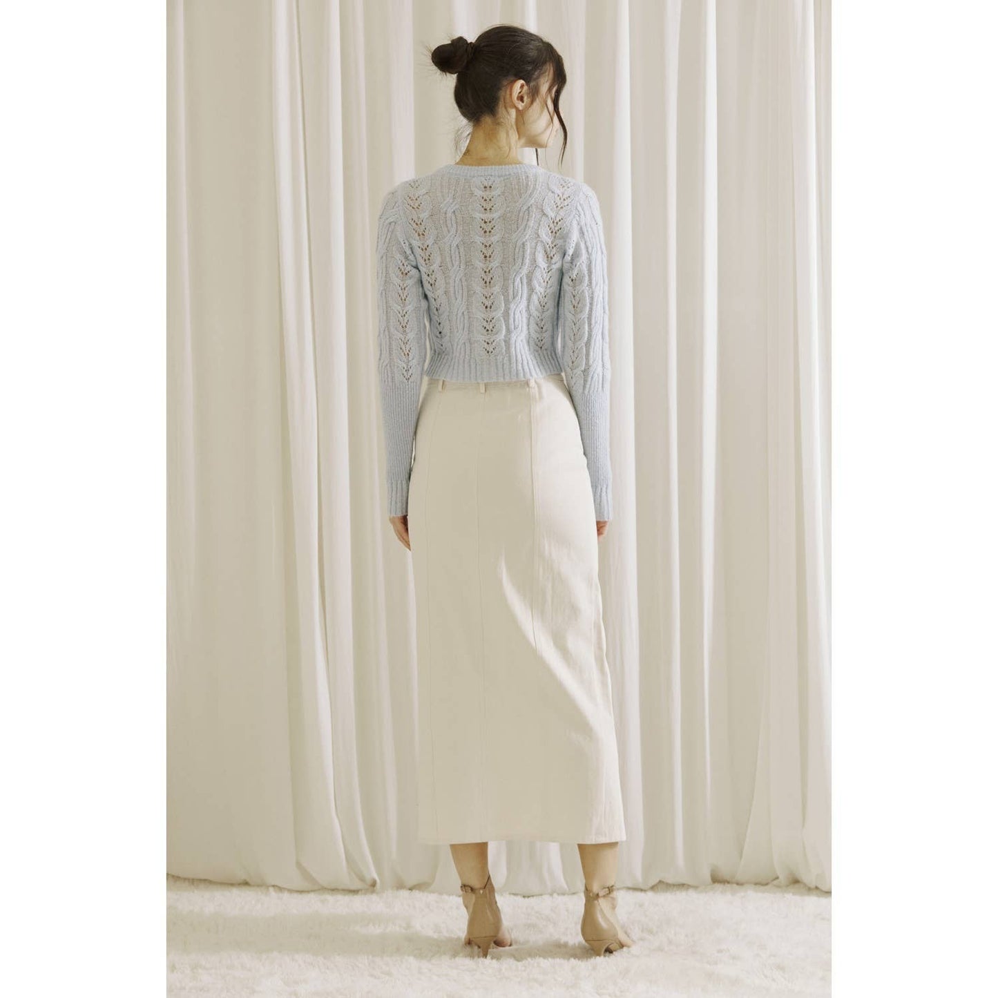 JT5530- MONOCHROMATIC LIGHT CABLE KNIT CARDIGAN: BABY BLUE