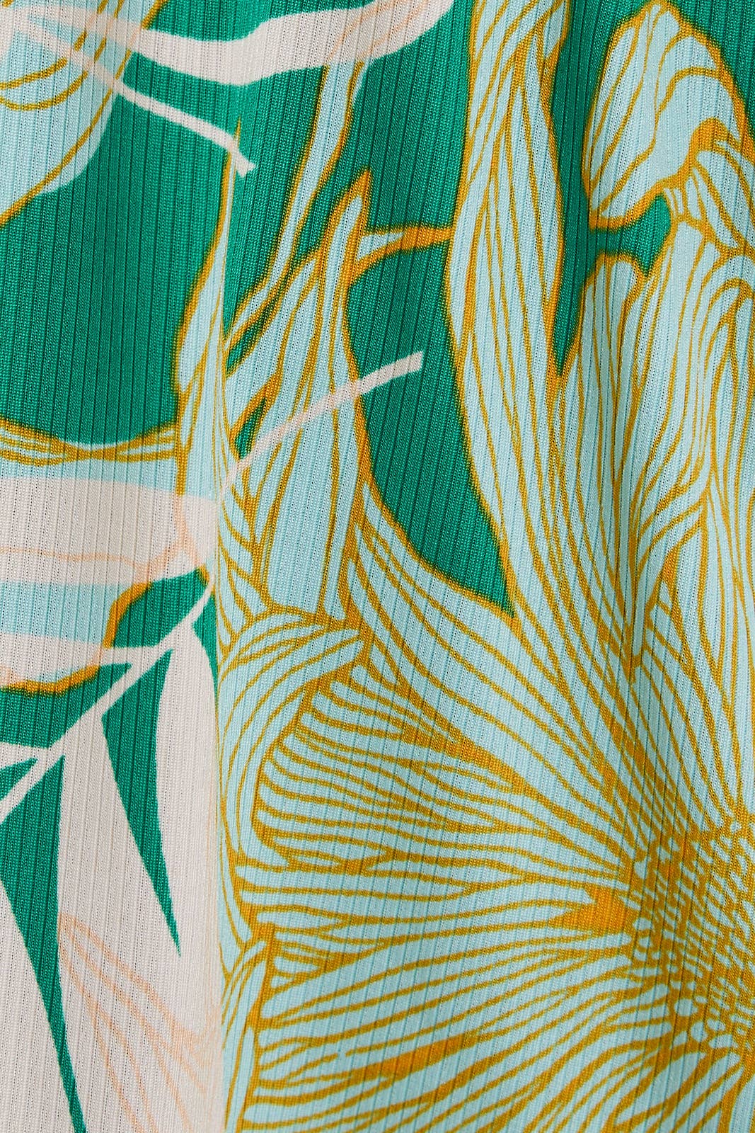 SURPLICE SLEEVELESS TROPICAL TOP: GREEN-MULTI TROPICAL / T11462