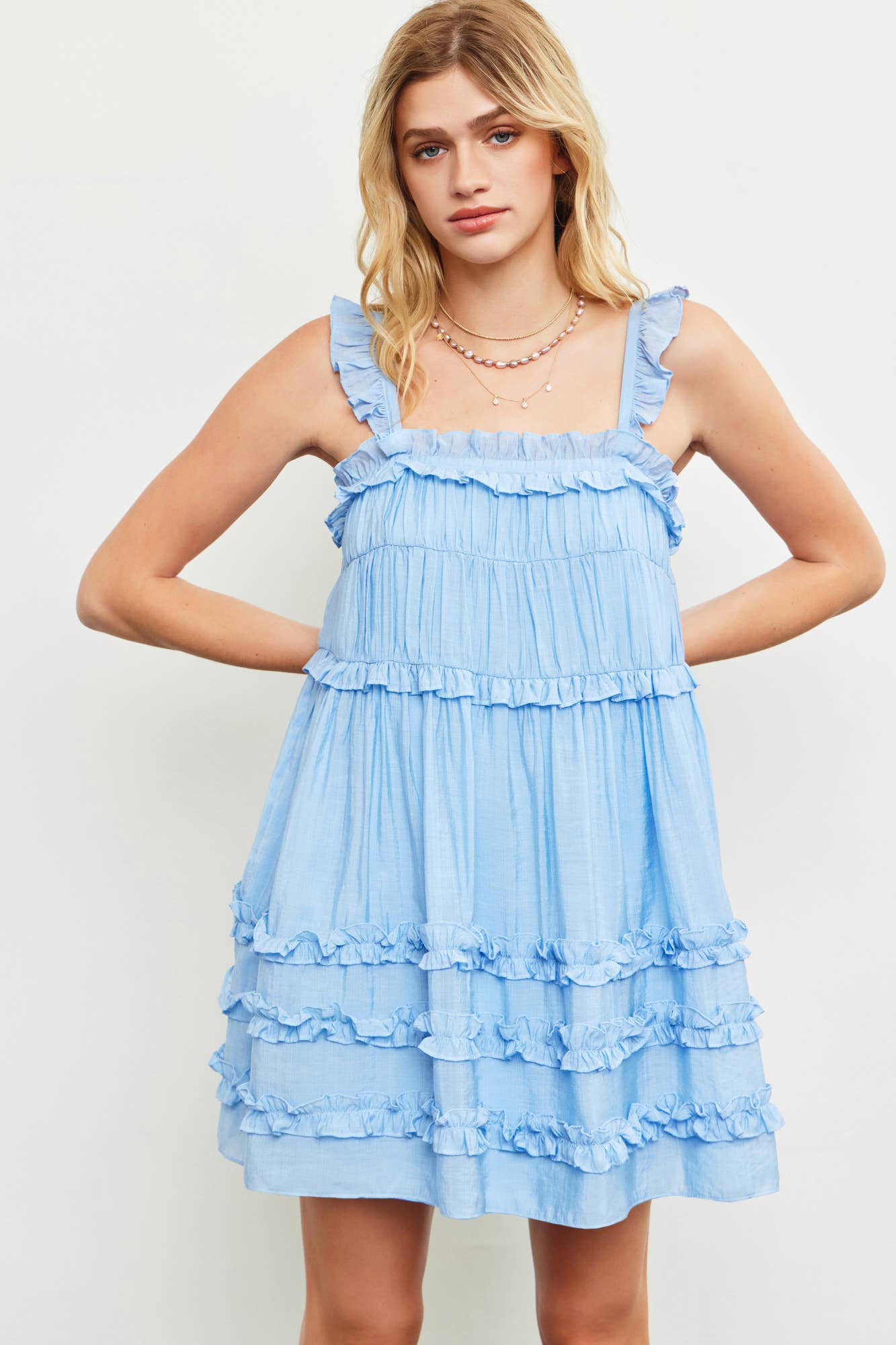 TIERED RUFFLE DRESS: S23645 / SNOW WHITE