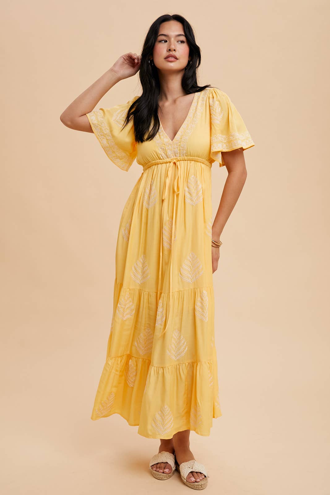 ALL OVER EMBROIDERED MAXI DRESS: SUN RAY / ILD5578