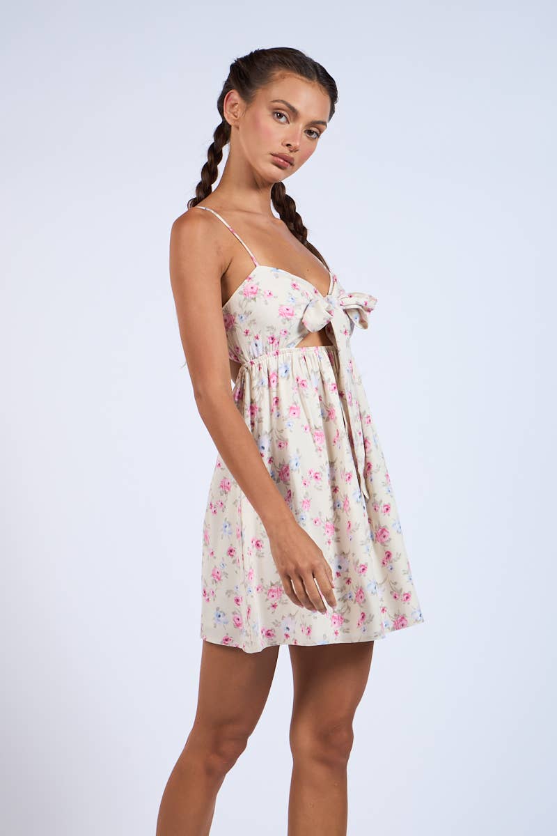 PURPLE-PINK FLORAL FRONT TIE OPEN BACK MINI DRESS: Berries Floral / SM-D20679H