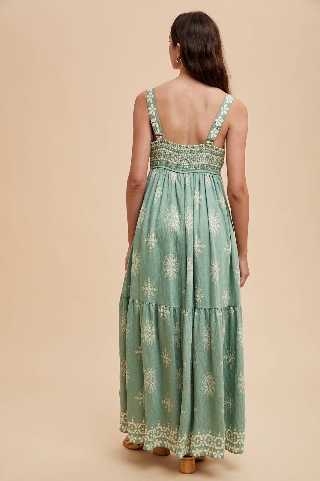 BORDER PRINT MAXI DRESS: BRAN / ILD6311