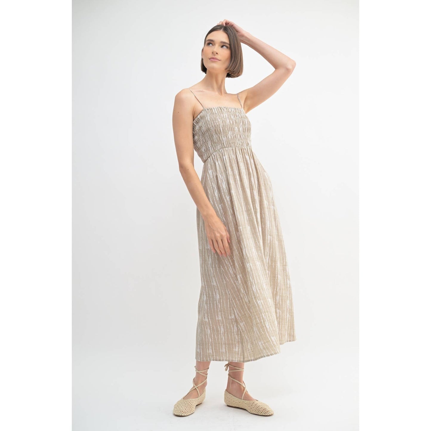 ABSTRACT PRINT SMOCKING DETAIL MIDI DRESS: Taupe / FD67696_1