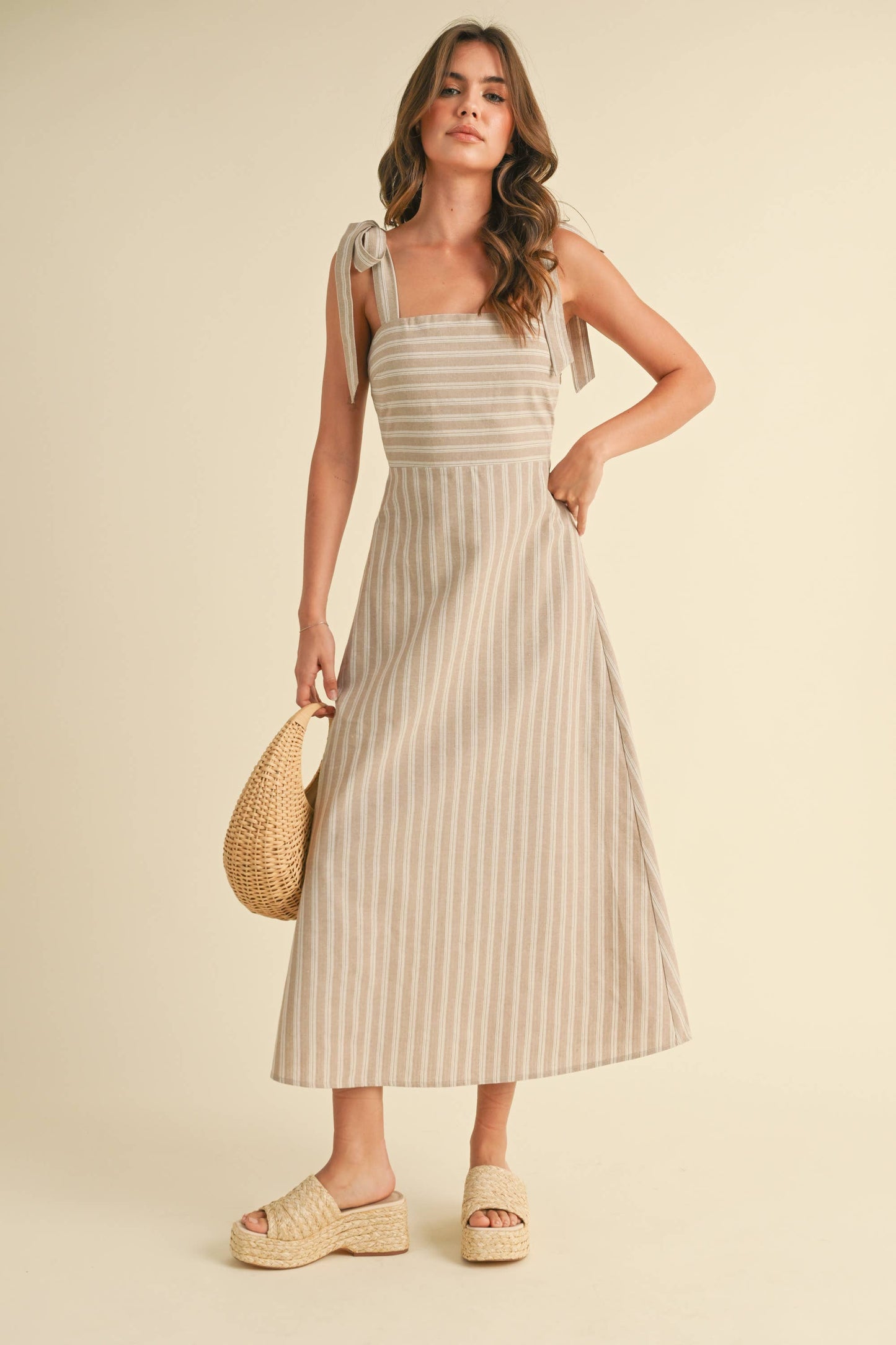 ID8900 : Beige / klesis