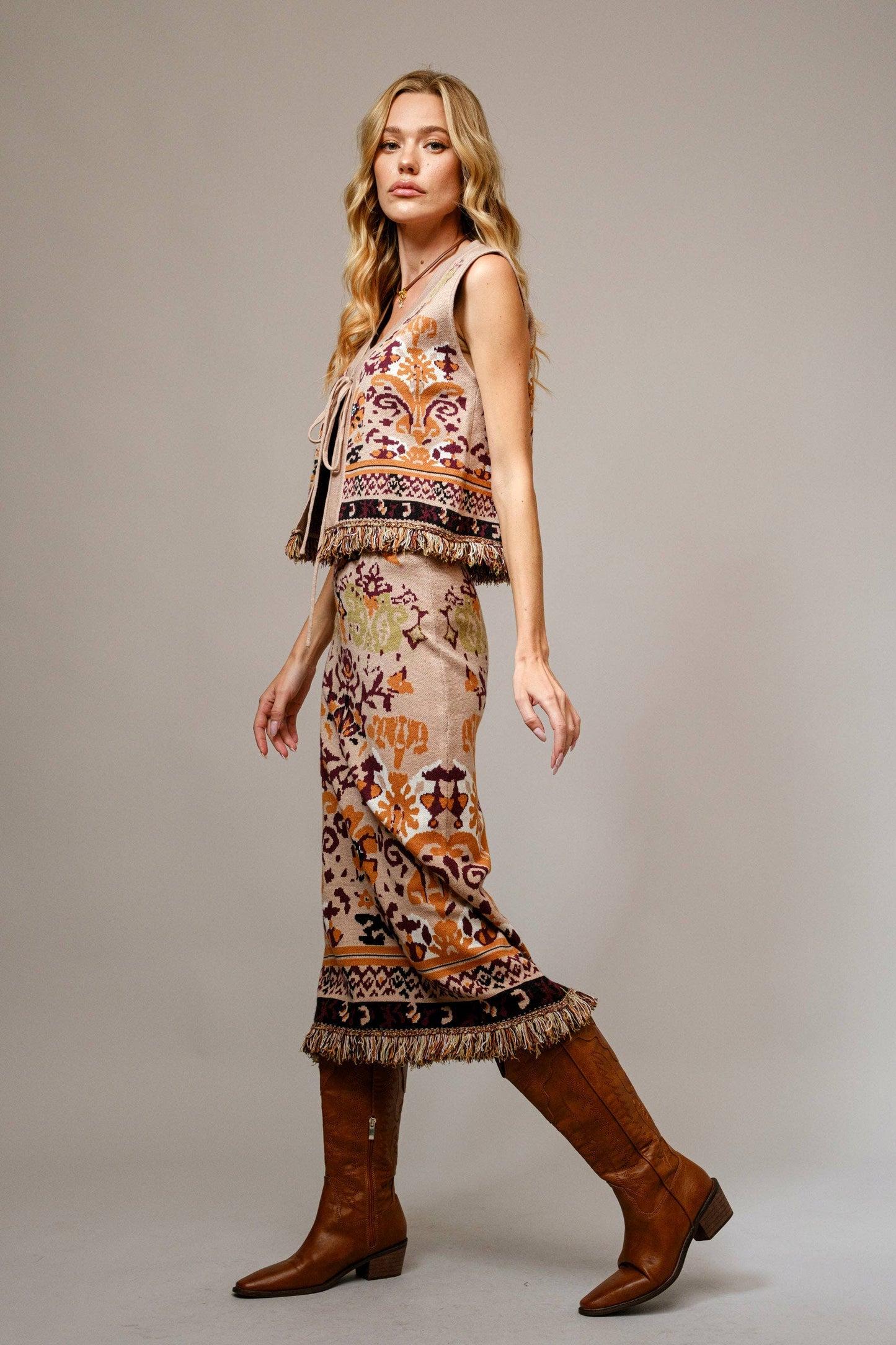 52084W - Ethnic Knit Fringe Midi Skirt: TAUPE / blueb