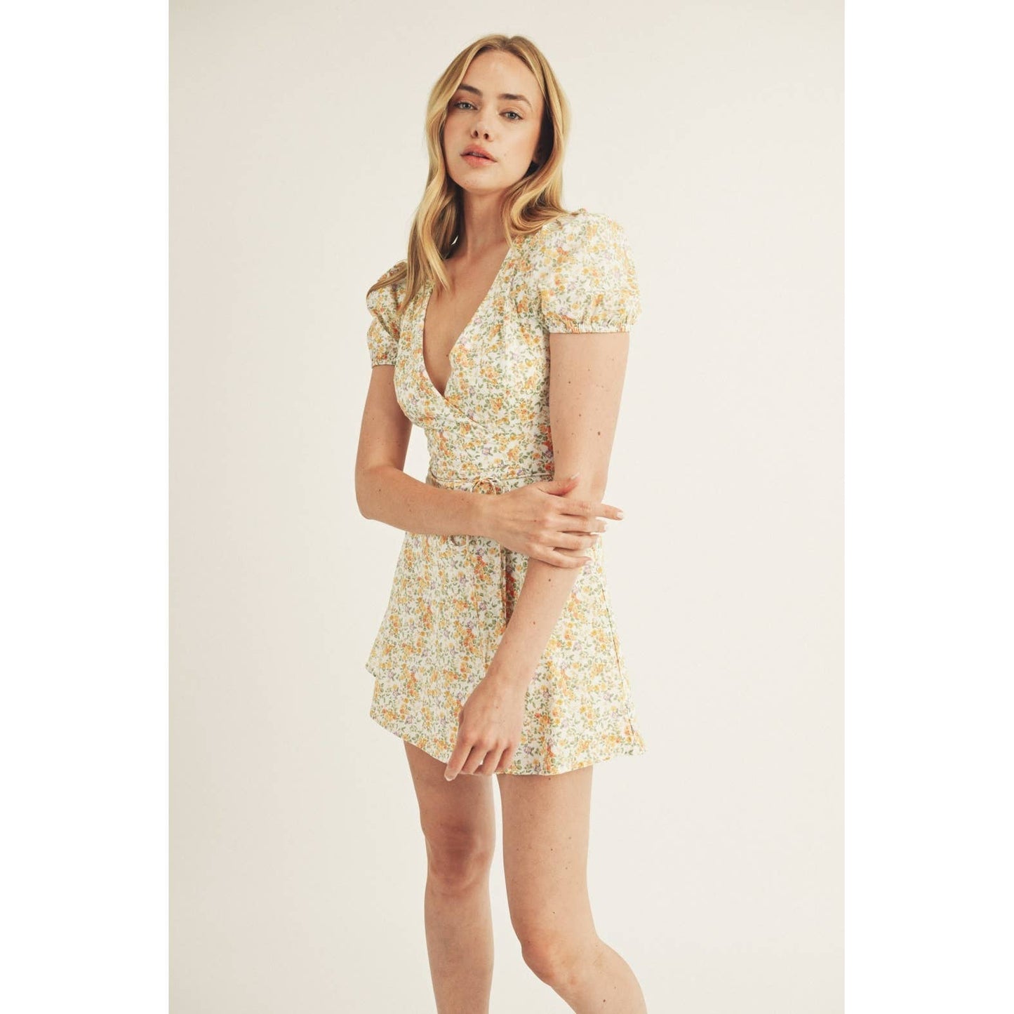 JD6330- DITSY FLORAL A LINE MINI DRESS : WHITE/MULTI FLORAL