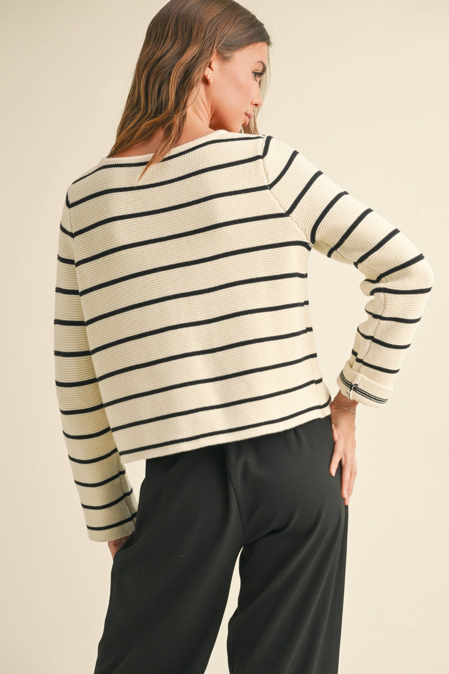 J4757   STRIPED TIED FRONT CARDIGAN: MOCHA/WHITE
