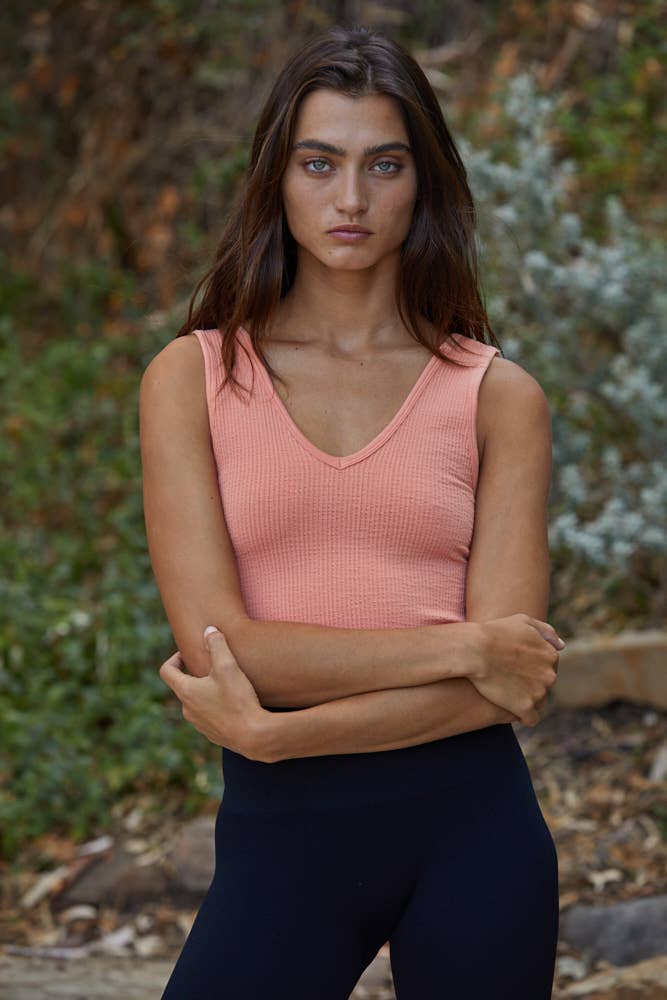 S1050N | Seamless Sleeveless UV Neck Reversible Tank Top : Olive Gold