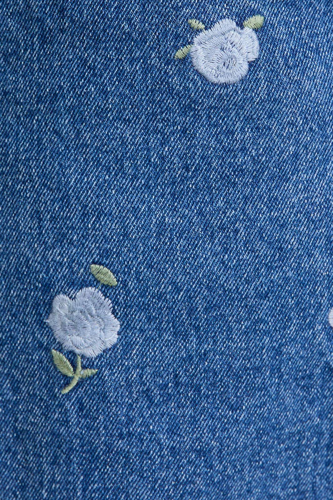 SLEEVELESS V-NECK ROSE EMBROIDERY DENIM DRESS: DENIM BLUE FLORAL / ID5691