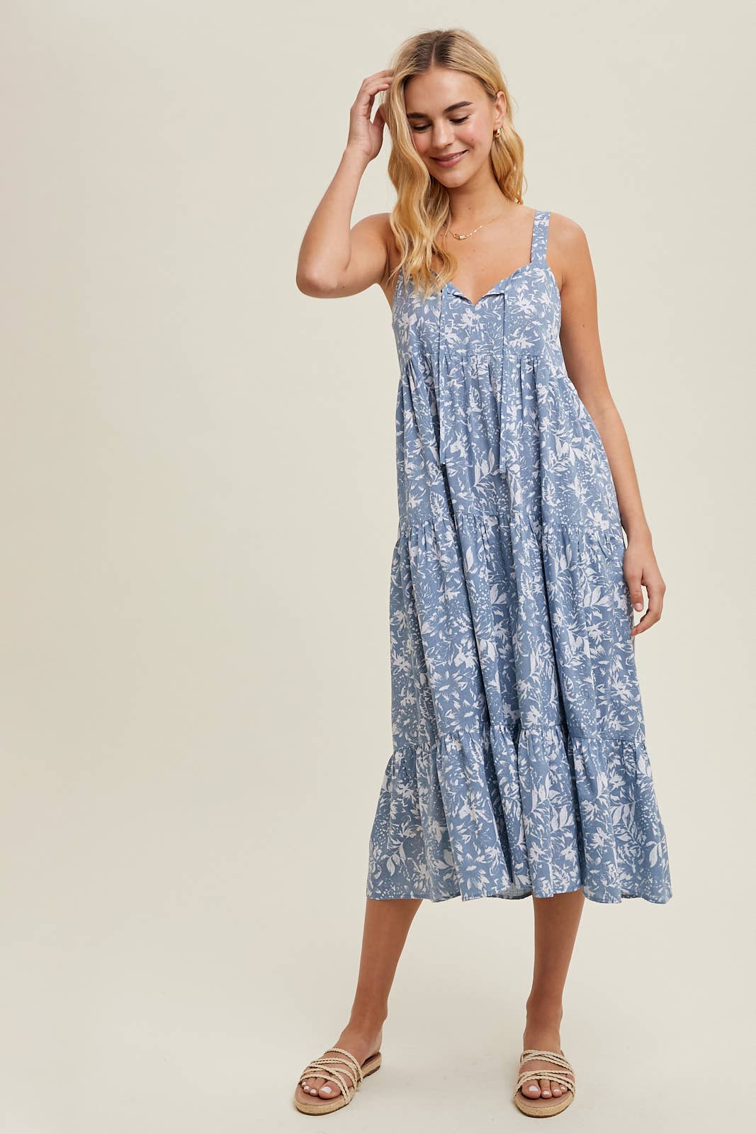 FLORAL TIERED MIDI DRESS WITH SELF FRONT TIE / WL24-9472: CAMEL