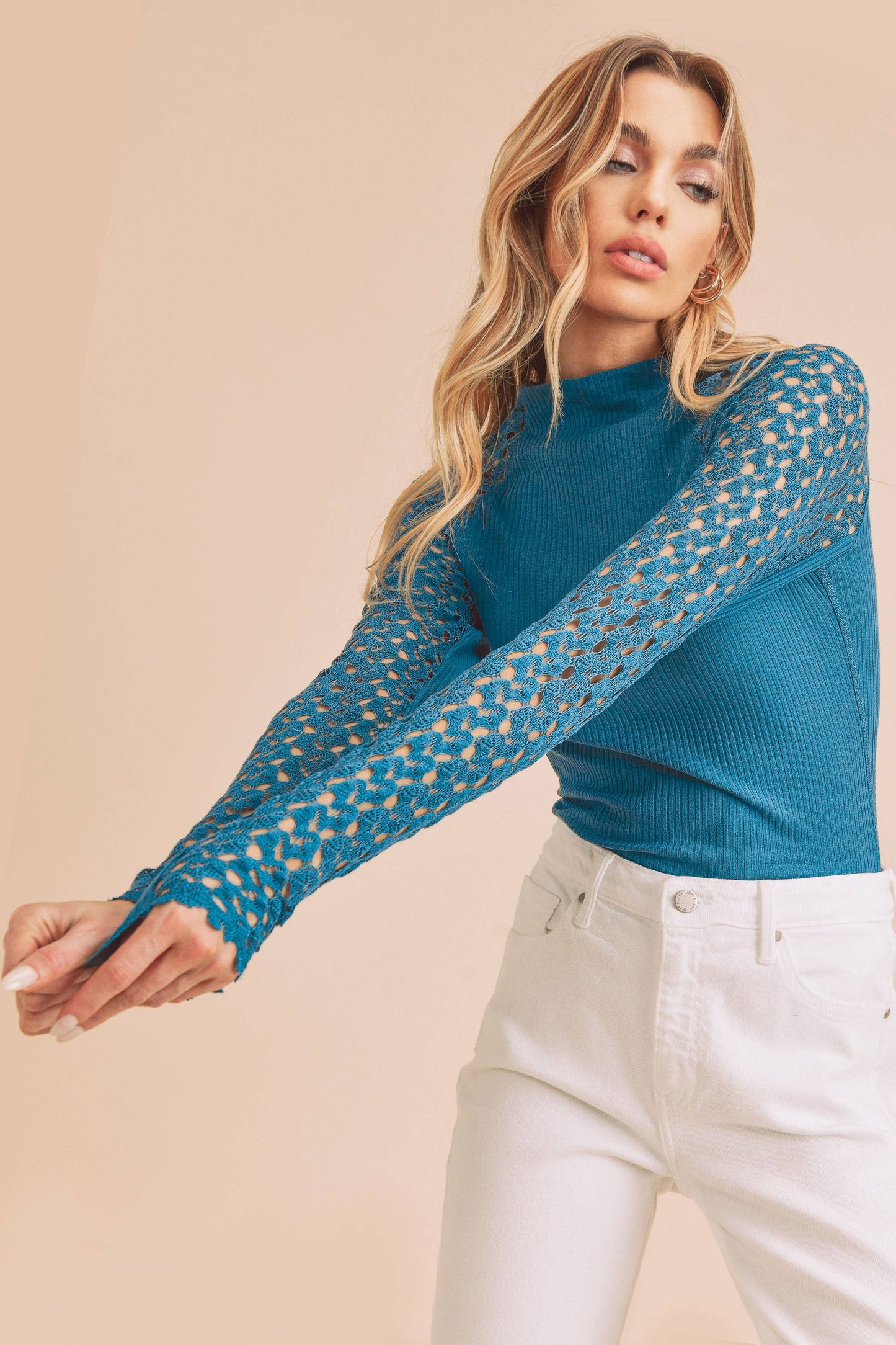 894AK Suri Top: Black