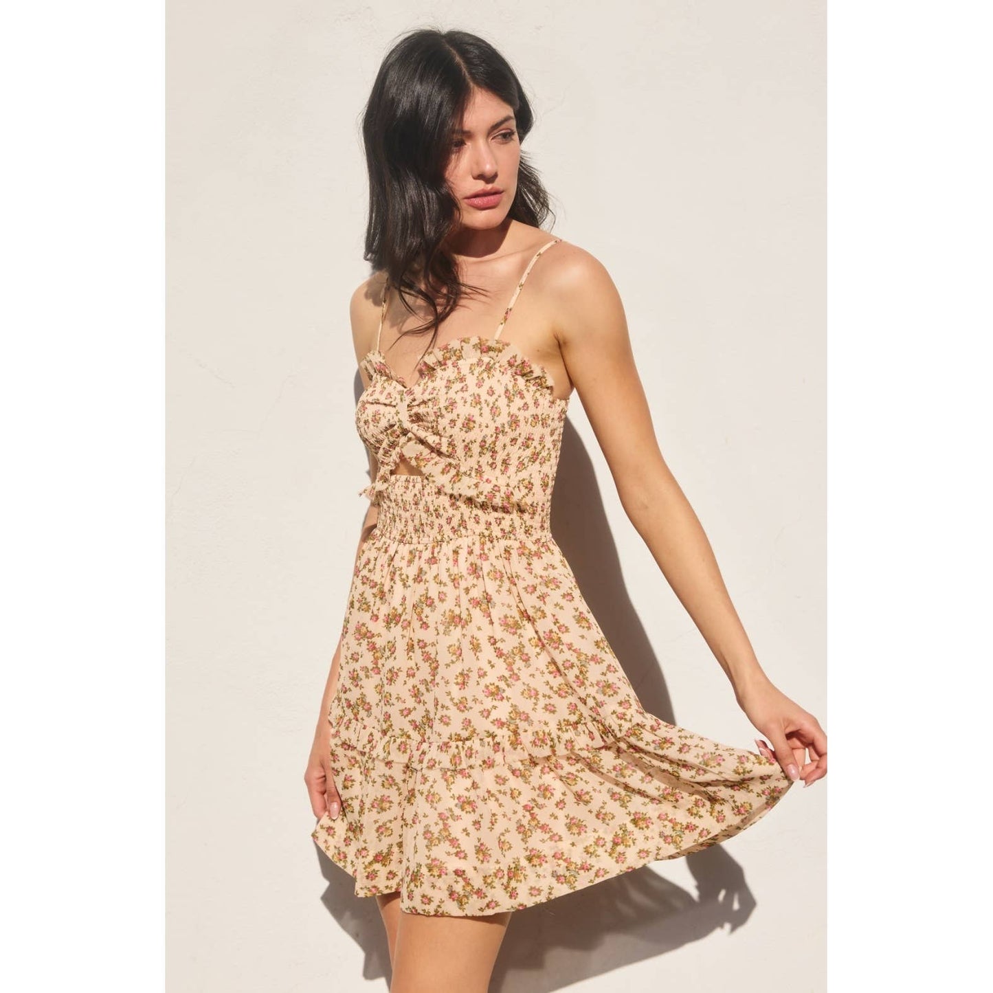 Floral Print Smocked Sweetheart Mini Dress: SOFT BLUSH / FD12571-P1664