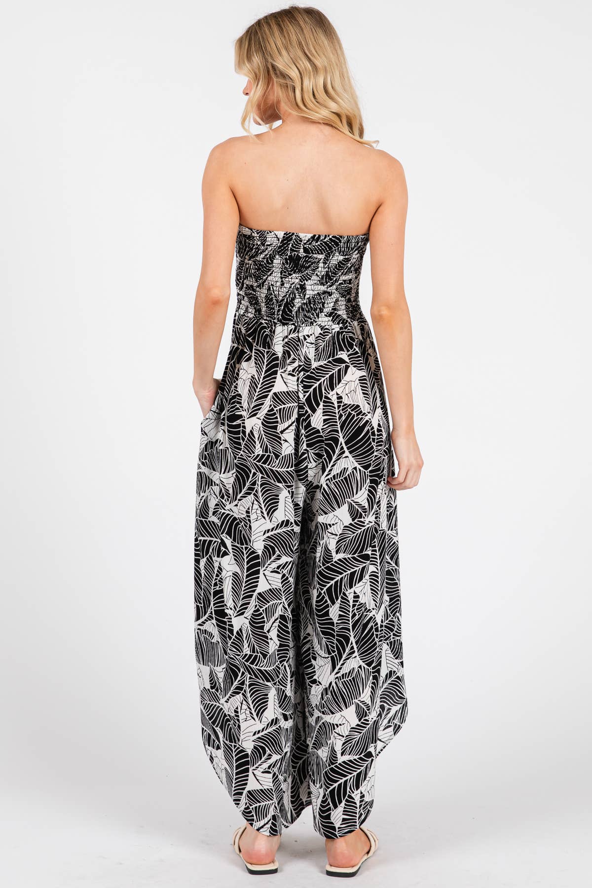 Print Smocked Detailed Off Shoulder Jumpsuit - NJU60429D: Black