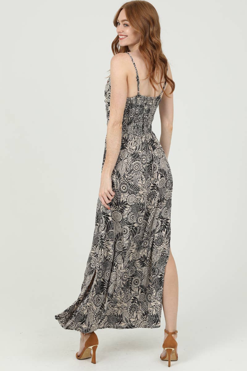 F4B48-A853 VNECK TWIST FRONT CUT OUT MAXI DRESS