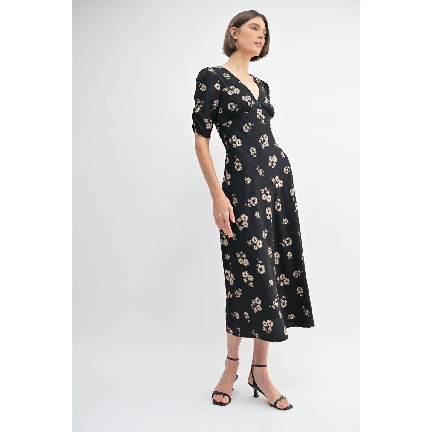 FLOWER PRINT V NECK MIDI DRESS: Black / FD68112_1