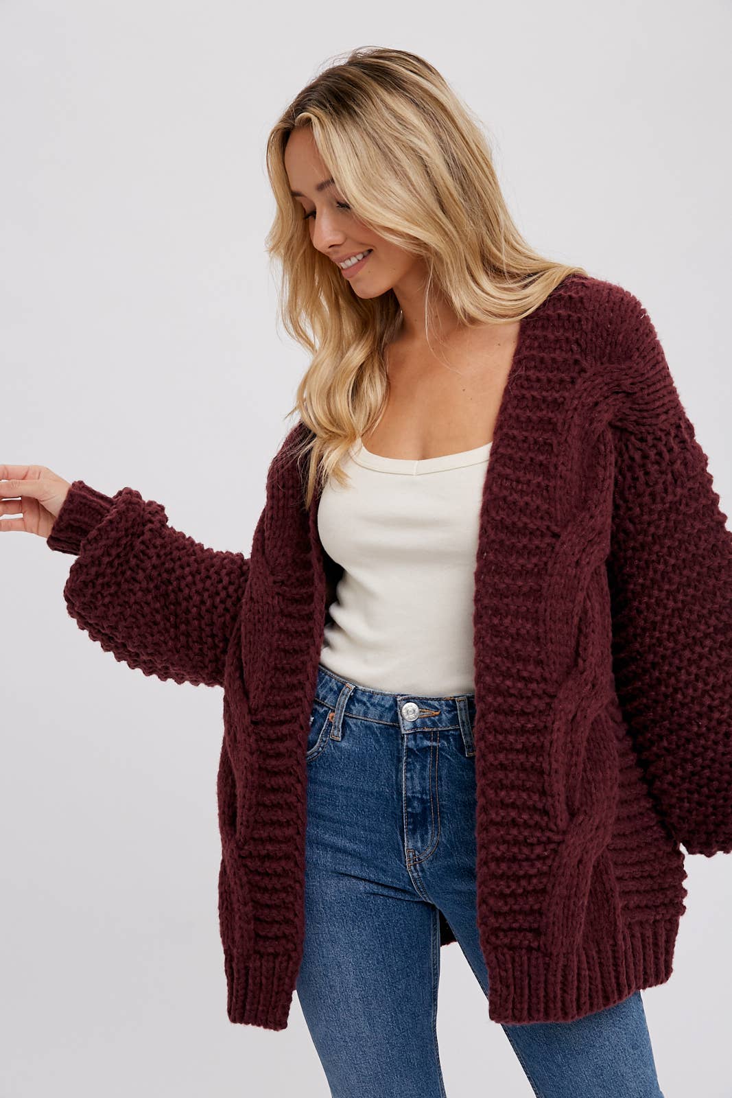 CHUNKY CABLE CARDIGAN: OLIVE / C01713