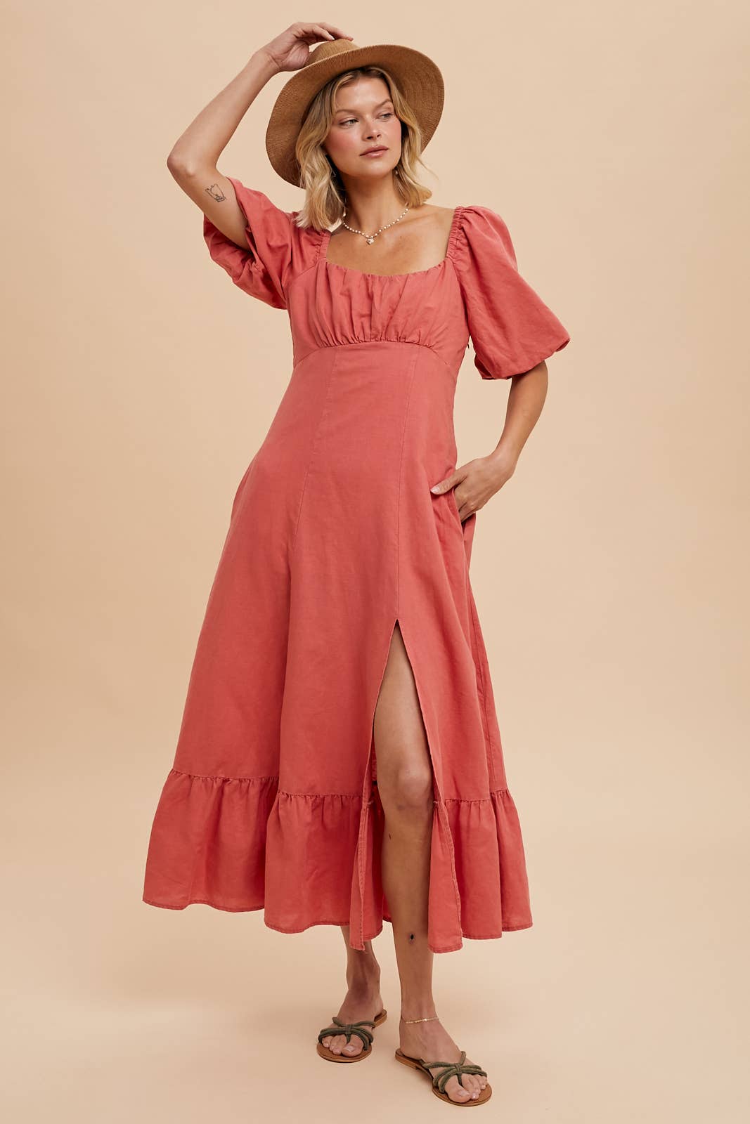 LINEN FIT AND FLARE EMPIRE DRESS: OFF-WHITE / ILD5689
