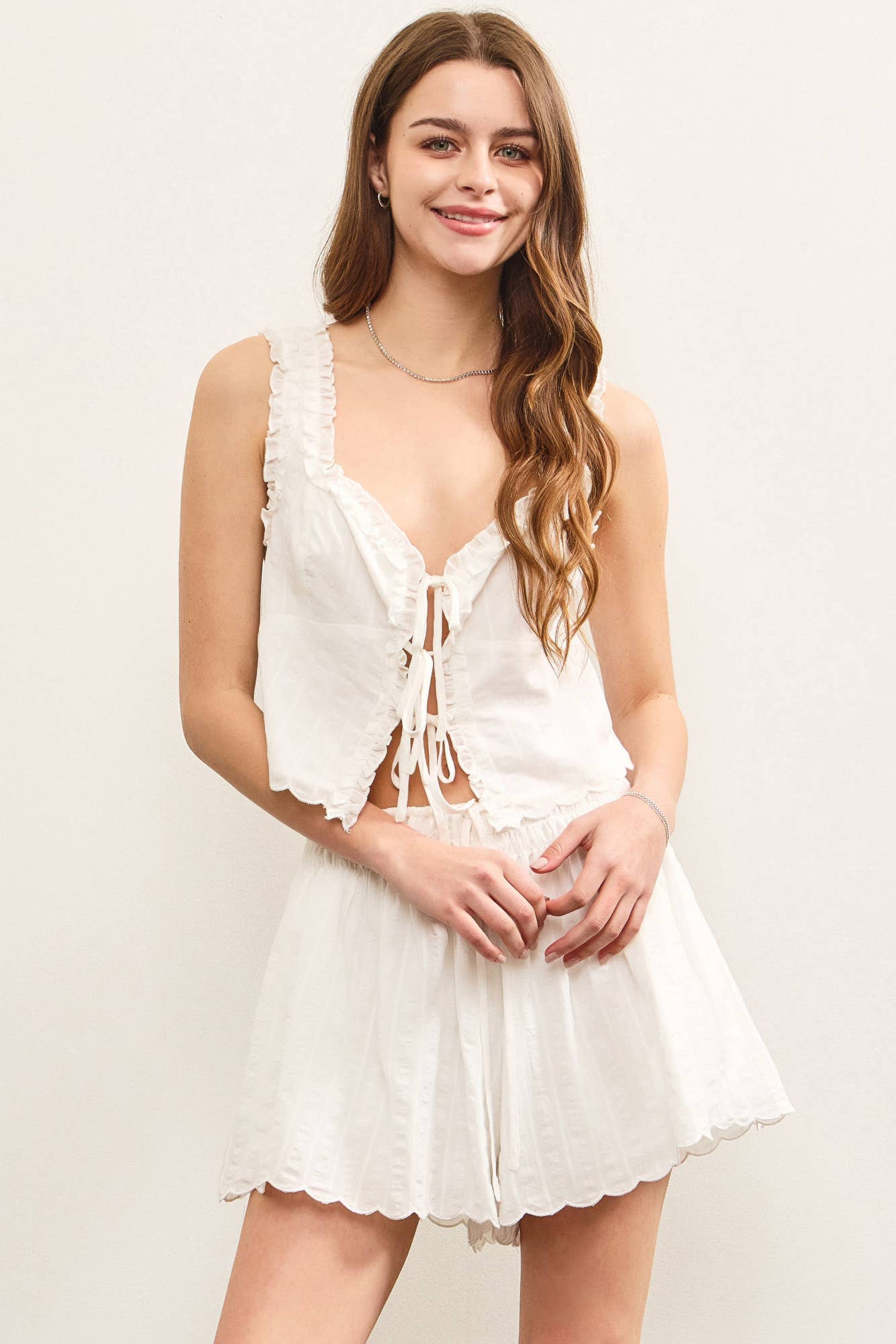 TIED FRONT RUFFLED V NECK SLEEVELESS TOP: SNOW WHITE S24790