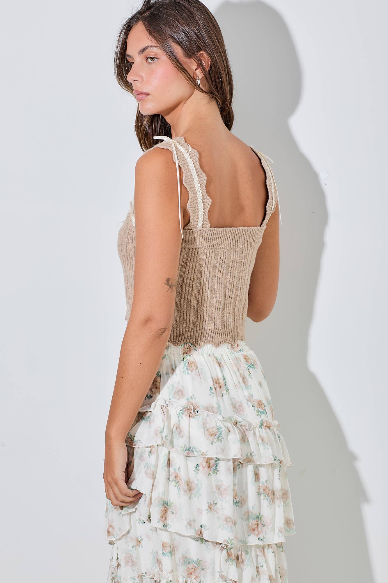 SCALLOP SWEATER CAMI: TAN / BSW2899
