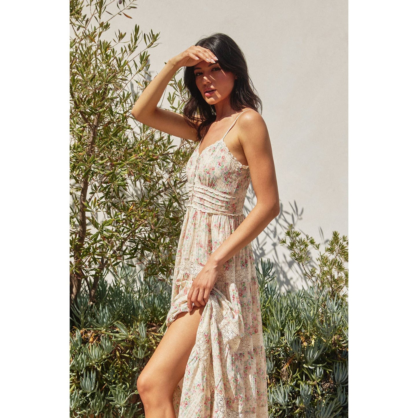 Whisper Lace Trim Tiered Maxi Dress: SPRING DITSY / FD10559-CP429