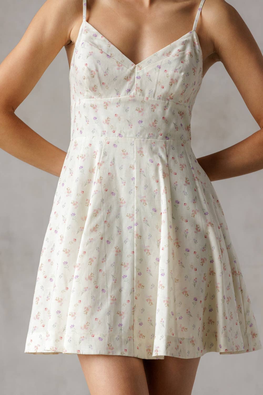 JD7579-CREAM MULTI FL: CREAM