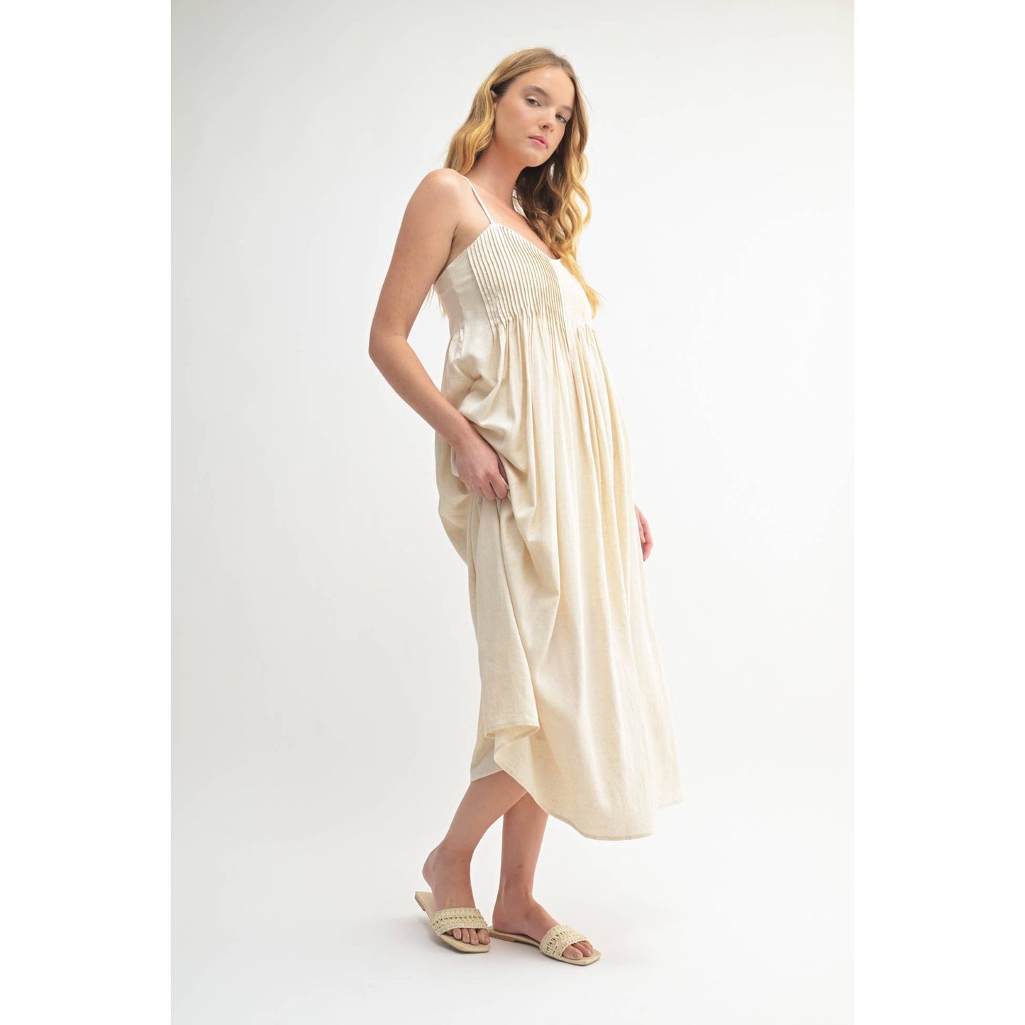 LINEN BLEND PINTUCK DRESS: Natural / FD68516_3