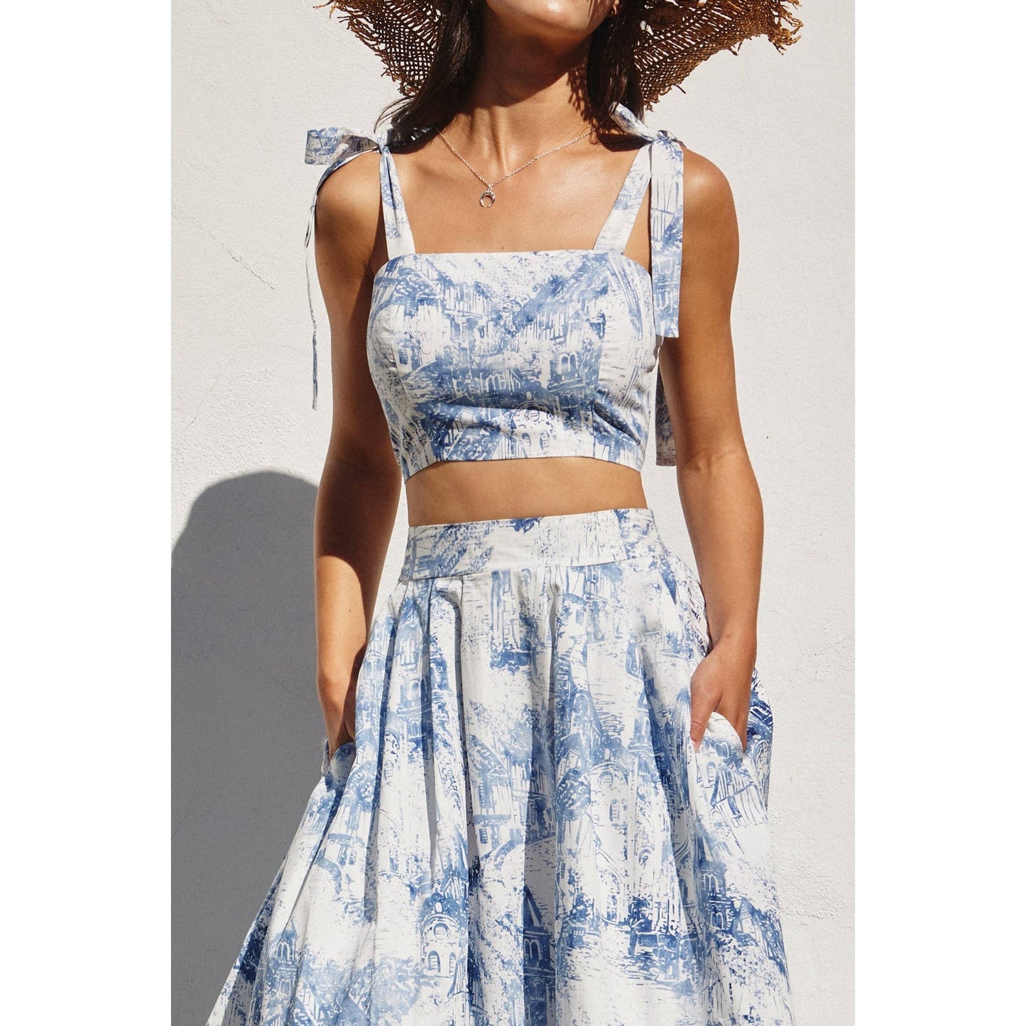Coastline Tie shoulder Crop Top: PORCELAIN / FT12652-P1897