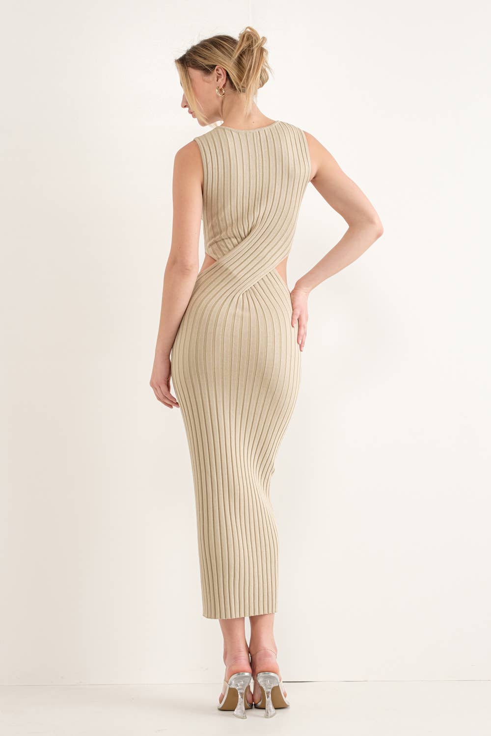 PSD555 CUT OUT RIBBED KNIT DRESS: BLACK