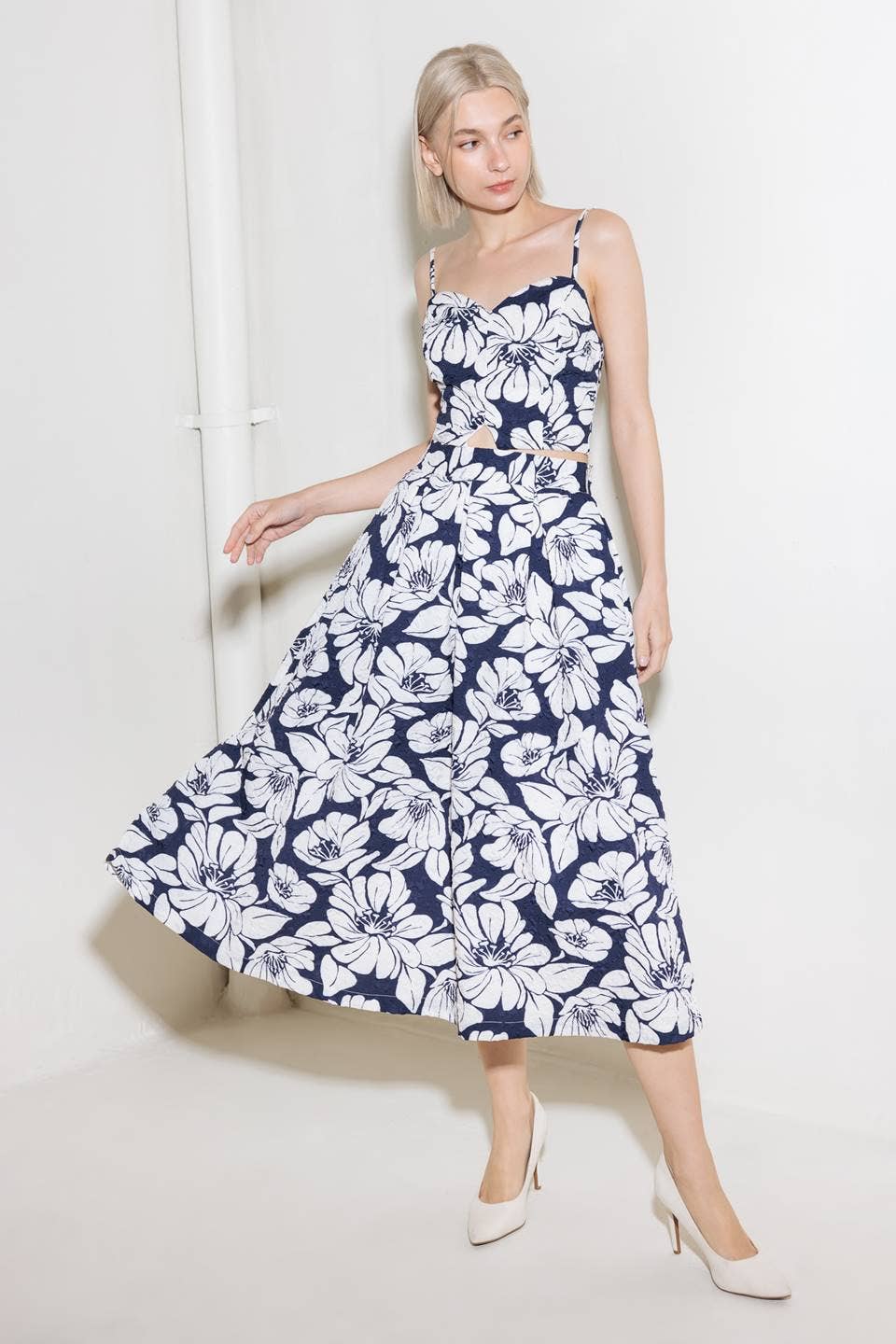 A printed textured woven skirt - FK1139 NAVY: NAVY