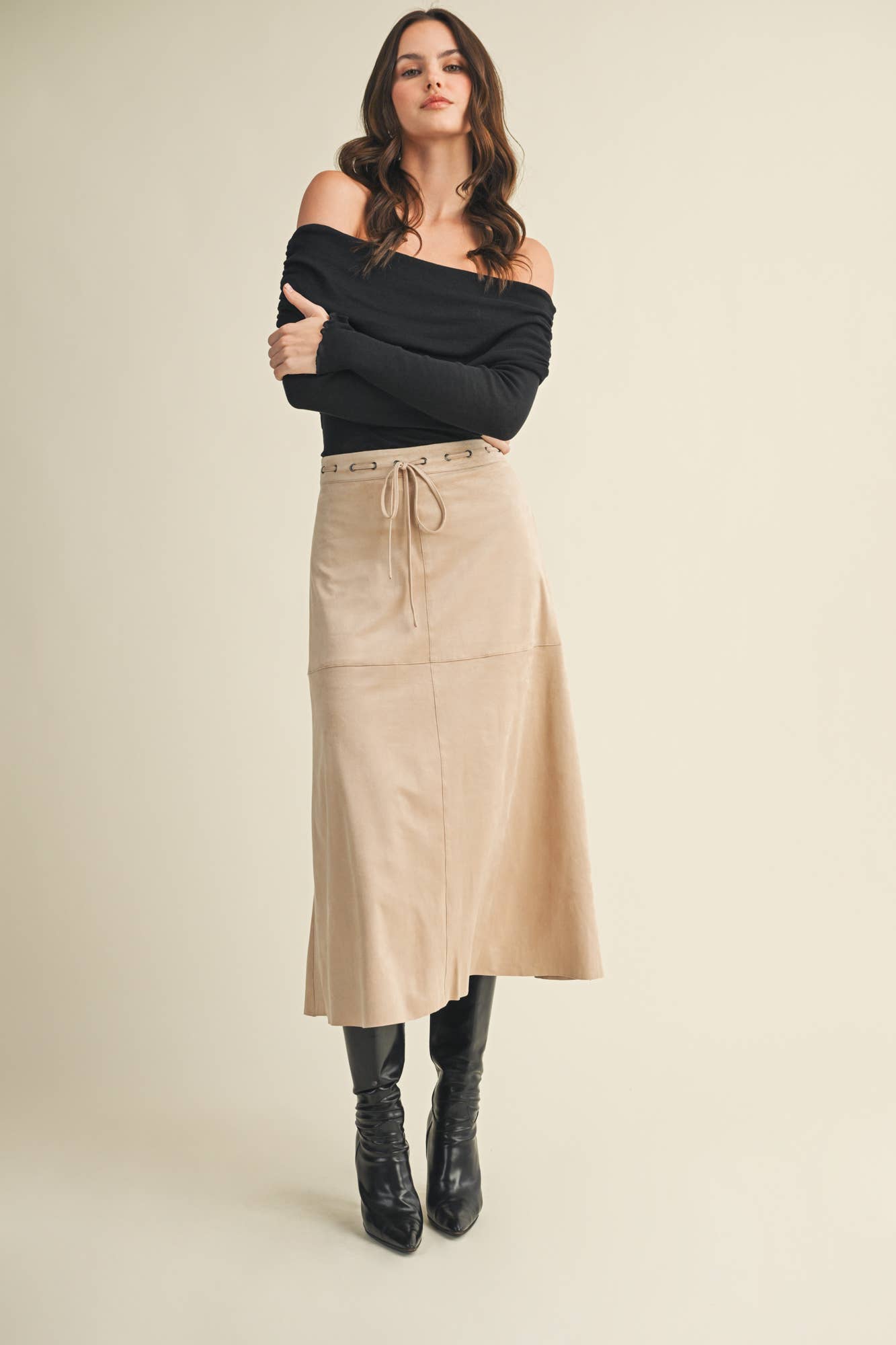 DRAWSTRING SUEDE A-LINE SKIRT: CAMEL / S25226