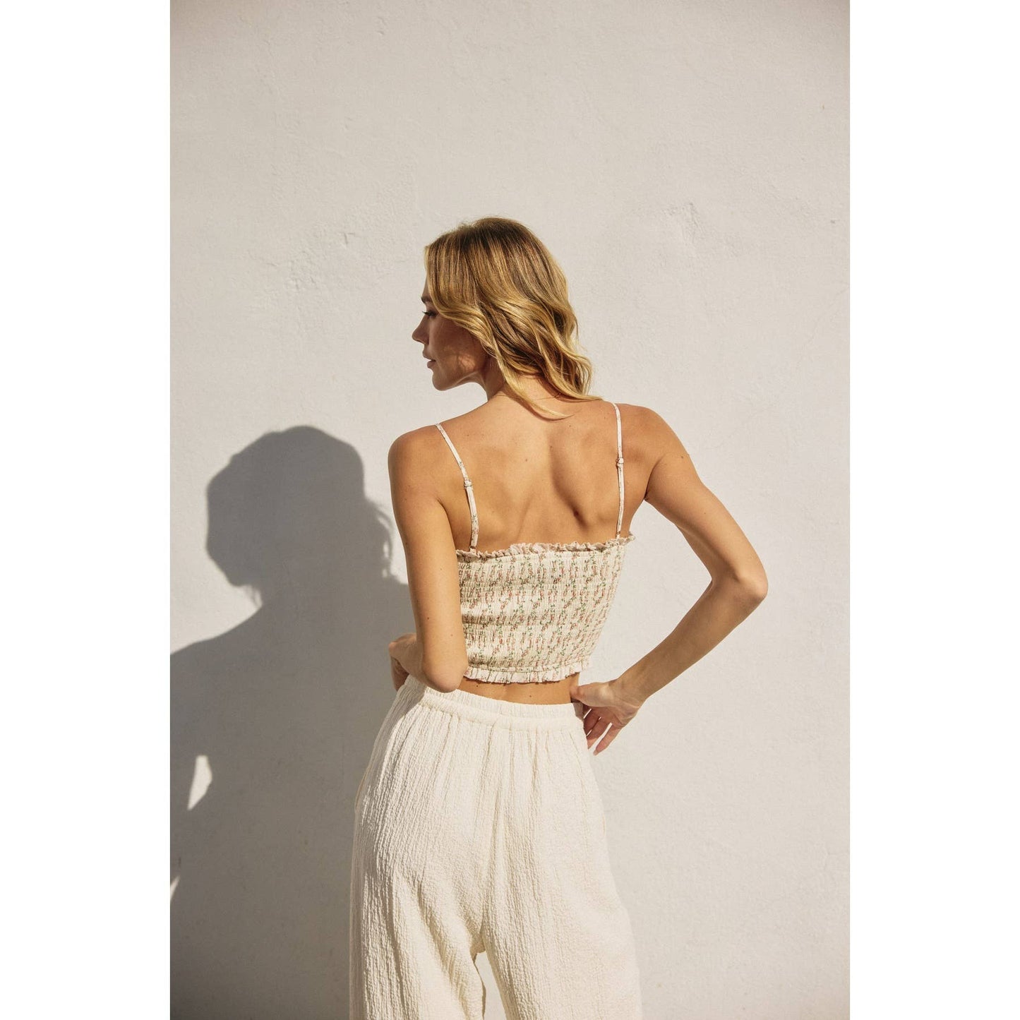 Feel The Heart Smocked Sweetheart Crop Top: ROSE GARDEN / FT12573-CP496