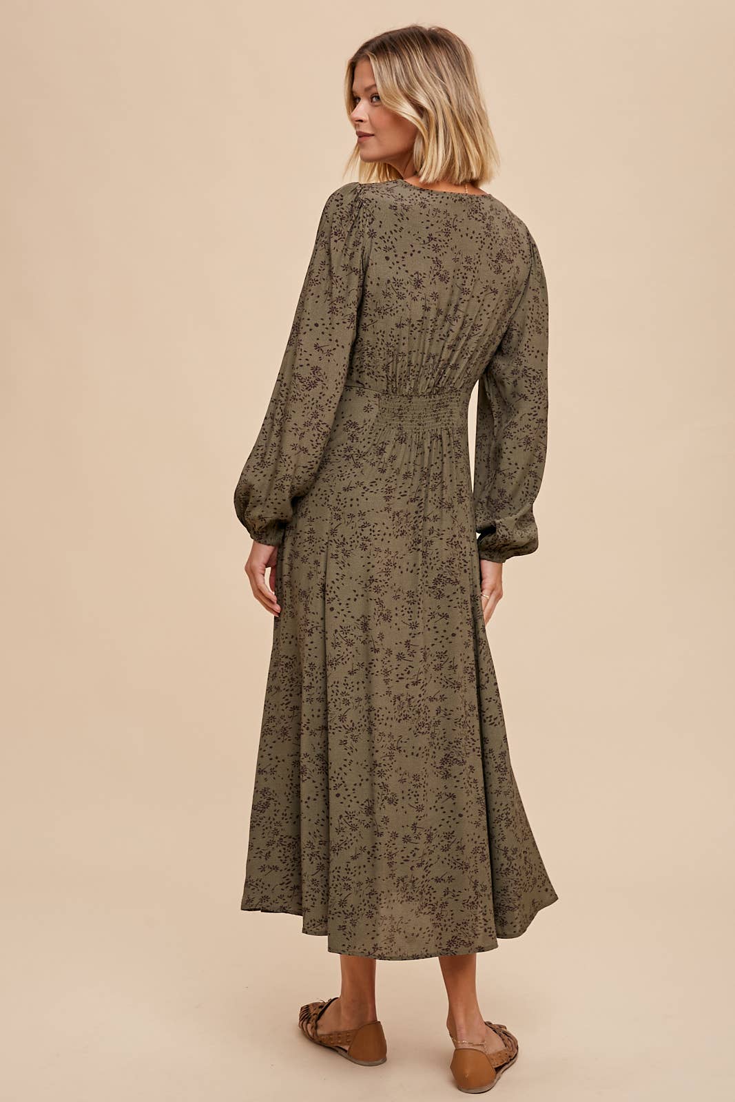 (Copy) VISCOSE FLORAL BUTTON DRESS: BLACK FLORAL / ILD5115-B
