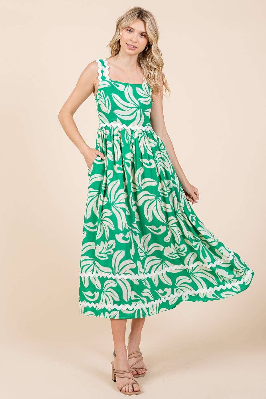 TROPICAL LEAF PRINT WAVY SLEEVELESS MIDI DRESS: FUCHSIA / M43303