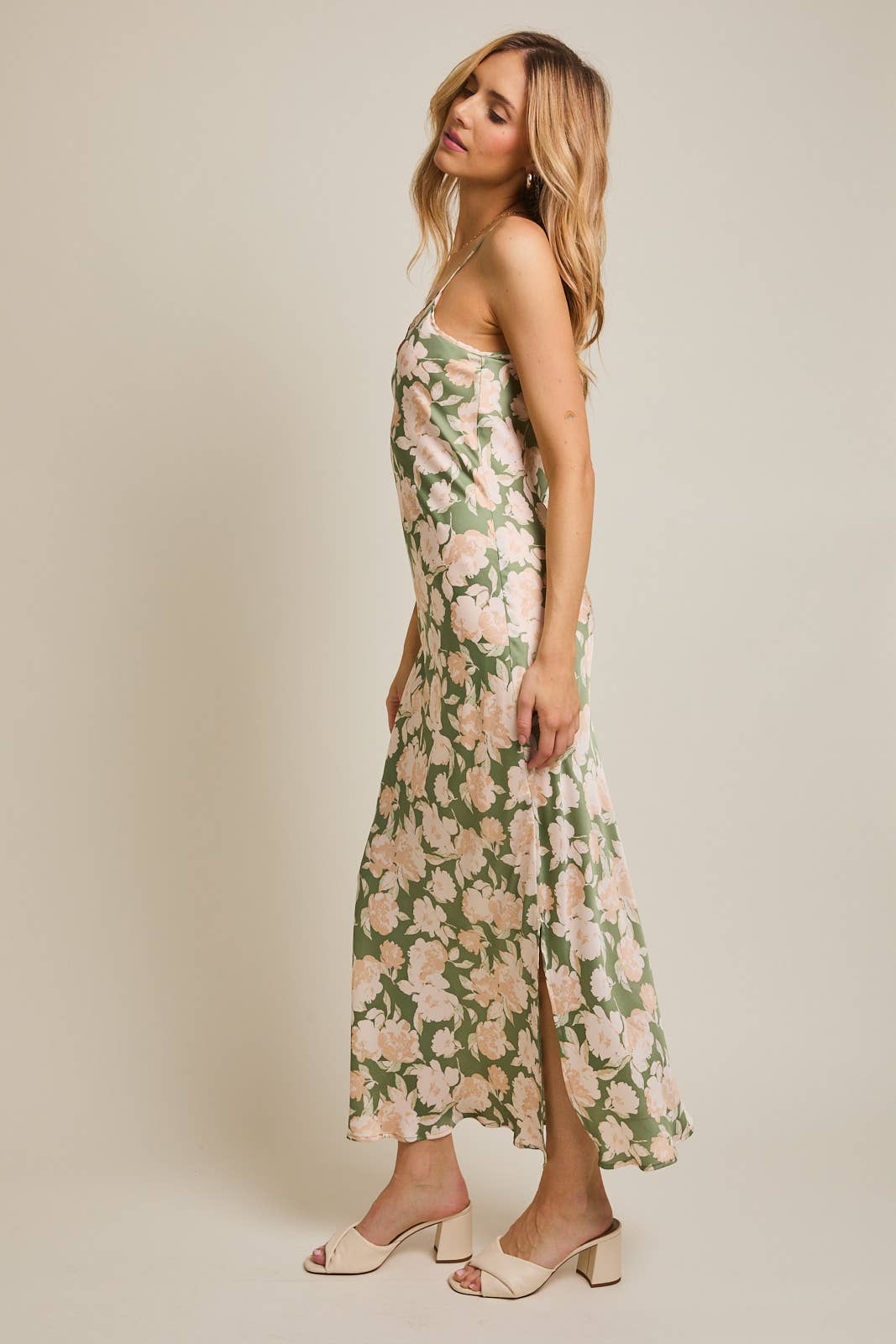 SWEETHEART NECK S.P.G STRAP FLORAL PRINT MAXI DRESS: GREEN-CREAM FLORAL / D19940
