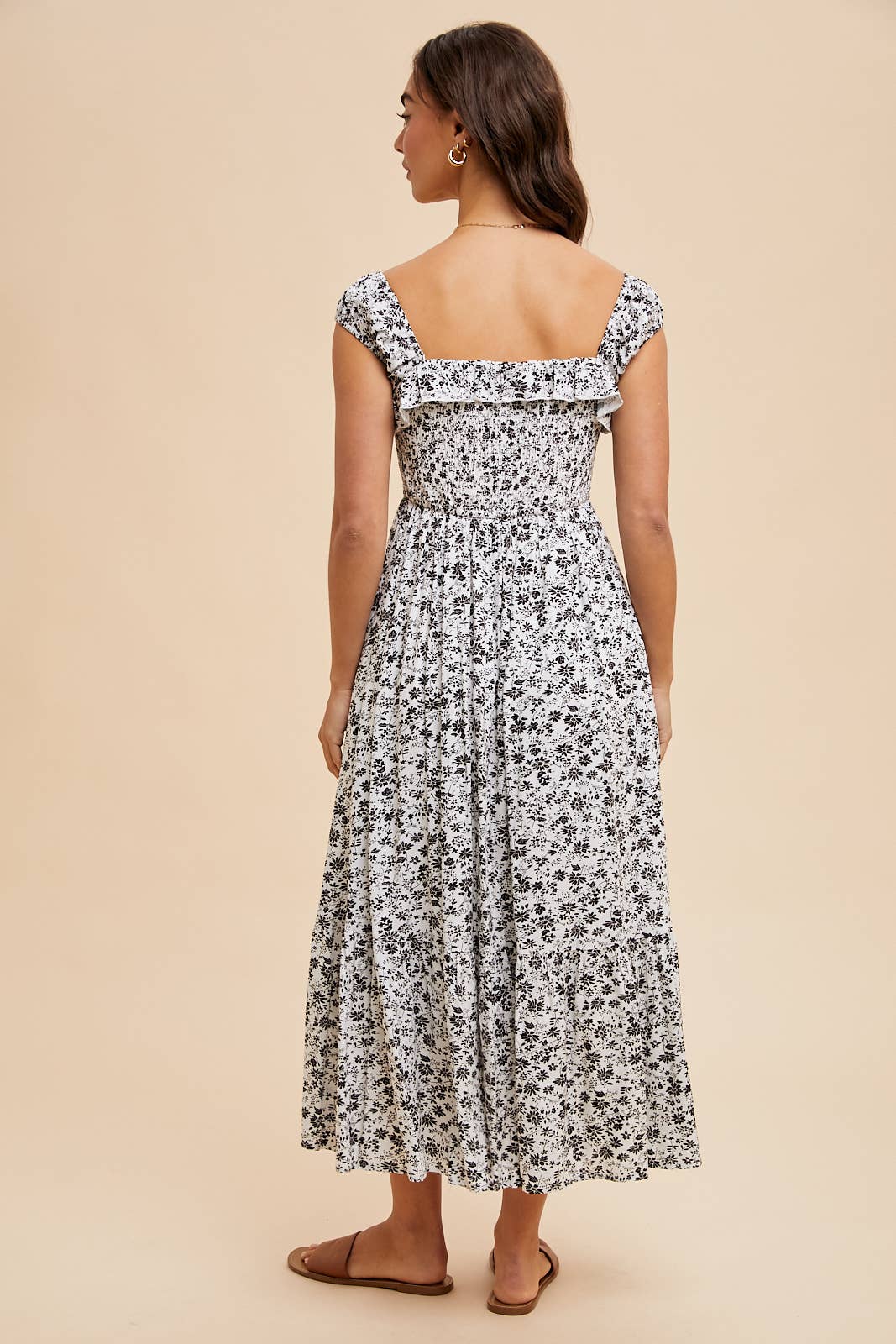 SMOCKED FLORAL PRINT MAXI: Off-White / ILD6126-A