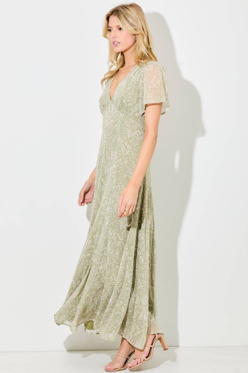CHIFFON PRINTED V-NECK MAXI DRESS: LT SAGE