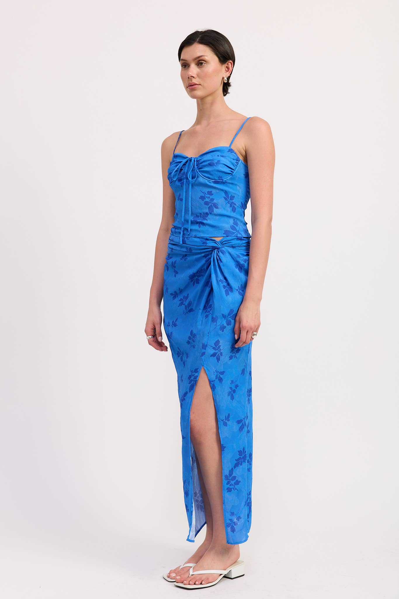 FLORAL WRAPPED SARONG SKIRT: BLUE FLORAL / IPG2815S