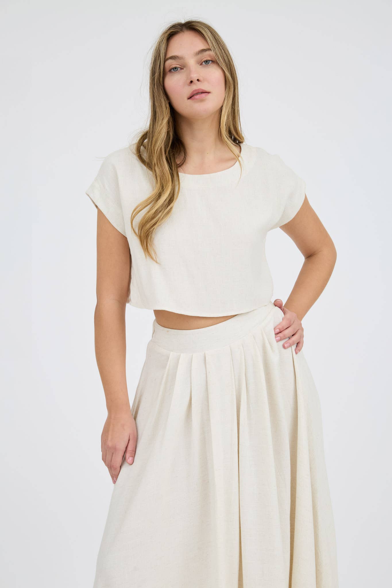 B5SX1033-T BOXY LINEN BLOUSE: LIGHT TAN