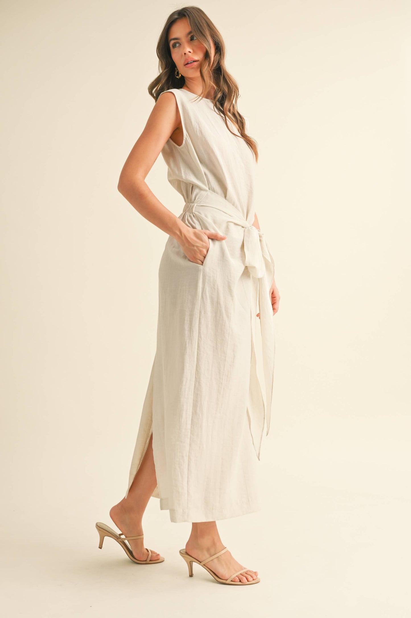 ID8855 MIDI DRESS WITH TIED FRONT DETAIL: NATURAL