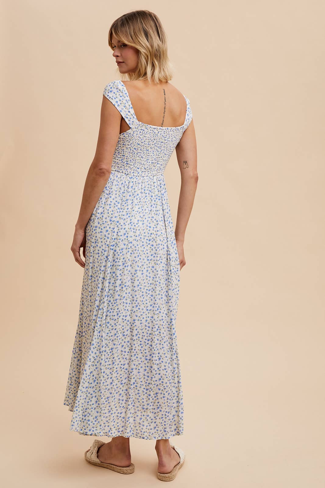 VISCOSE BUTTON DOWN FLORAL DRESS: LAVENDER / ILD5692