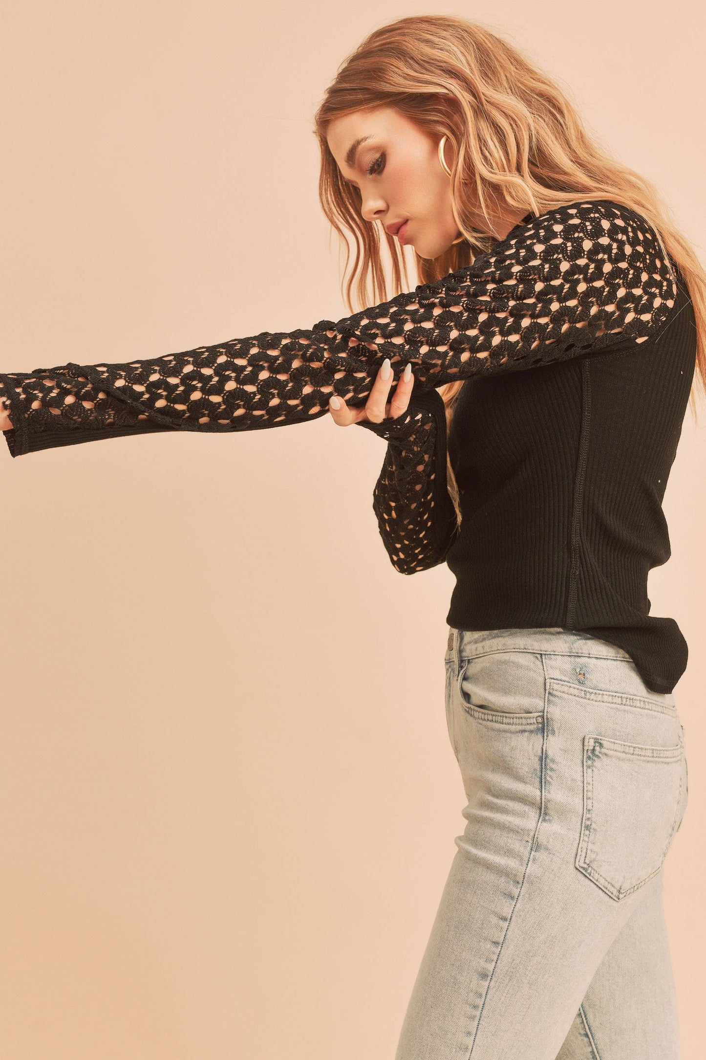 894AK Suri Top: Black
