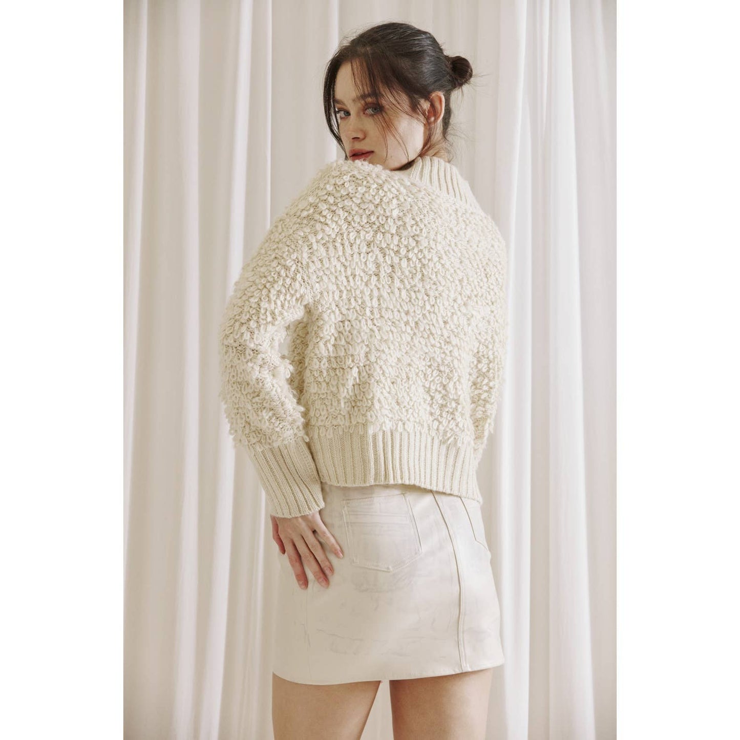 JT3704 MONOCHROMATIC LOOP THICK KNIT PULLOVER SWEATER