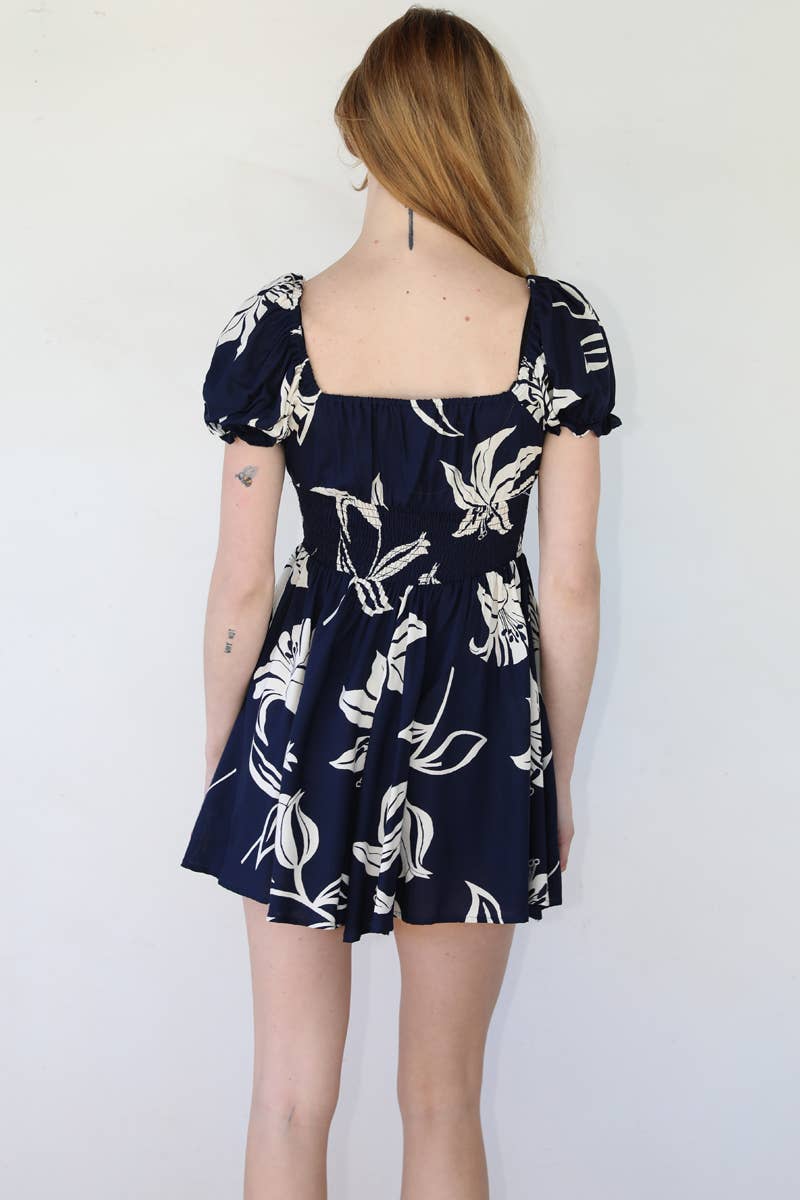 Q5X75-W921 navy SWEETHEART NECK SMOCKED WAIST ROMPER