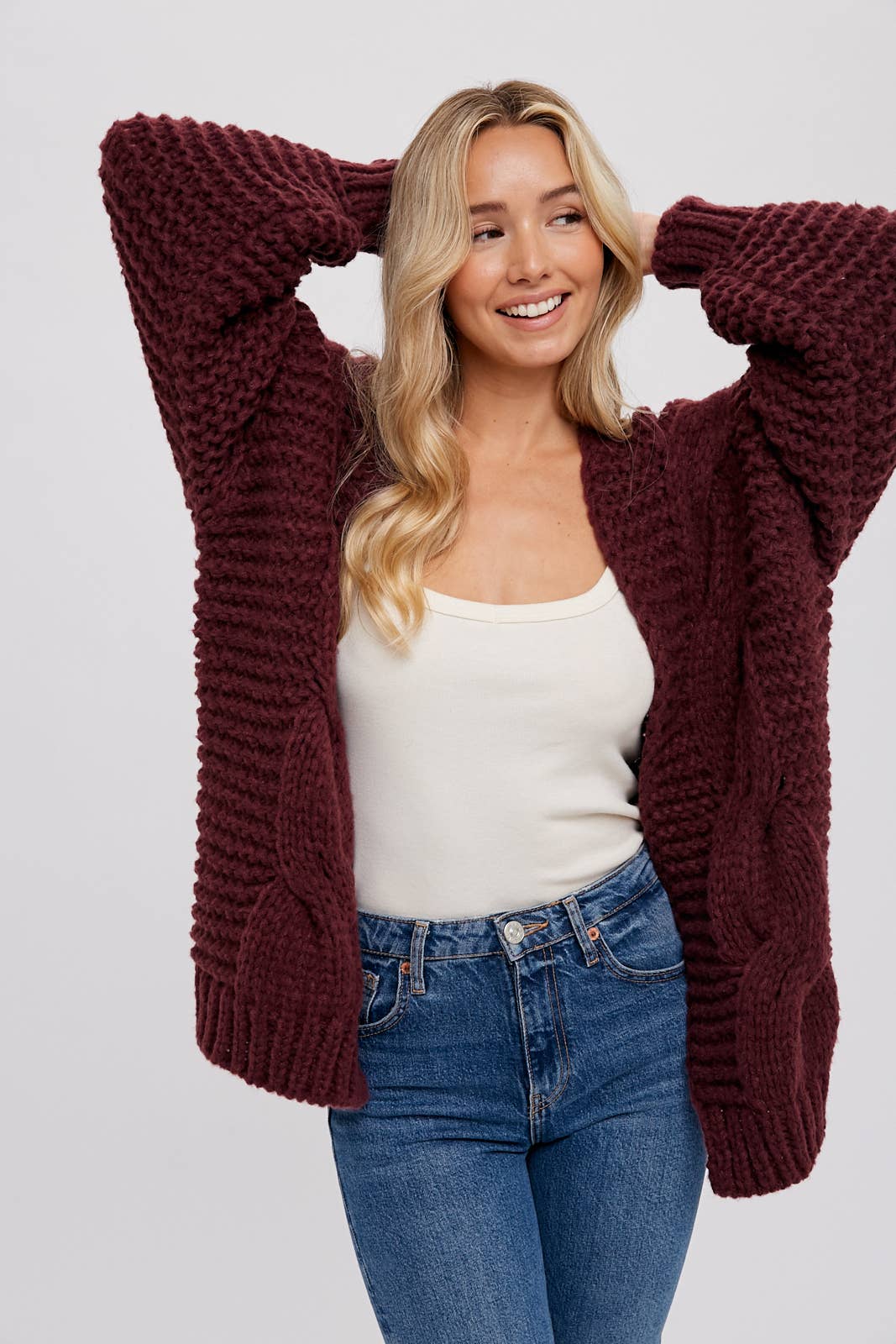 CHUNKY CABLE CARDIGAN: OLIVE / C01713