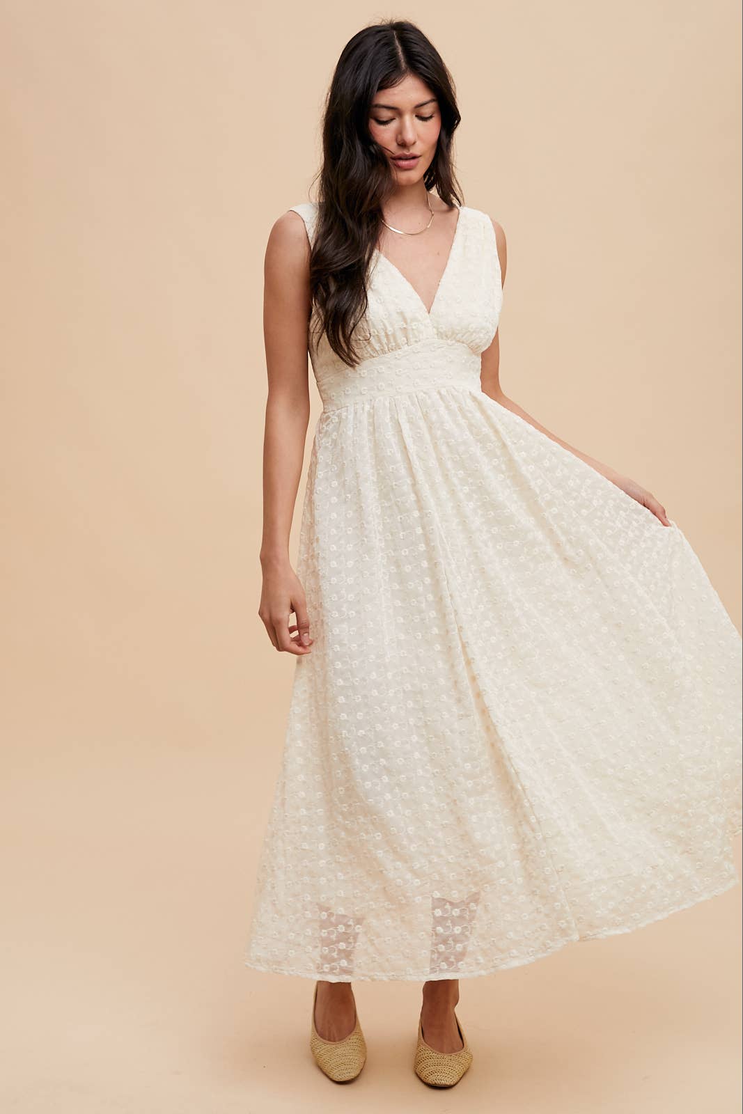 Ild5400 FLORAL EMBROIDERED MAXI DRESS: VINTAGE CREME